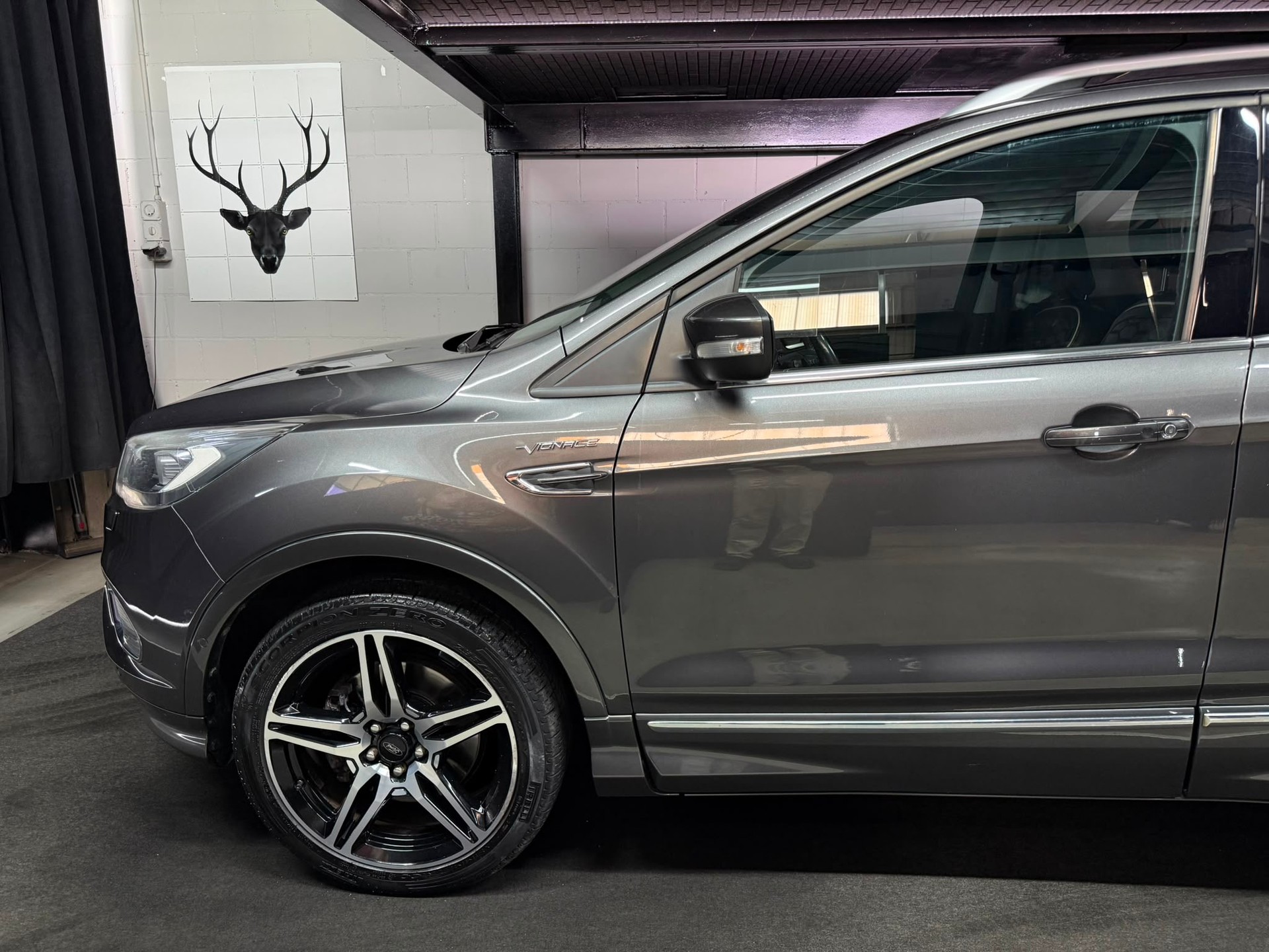 FORD Kuga 2.0 TDCi Vignale 4WD PowerShift-image-5