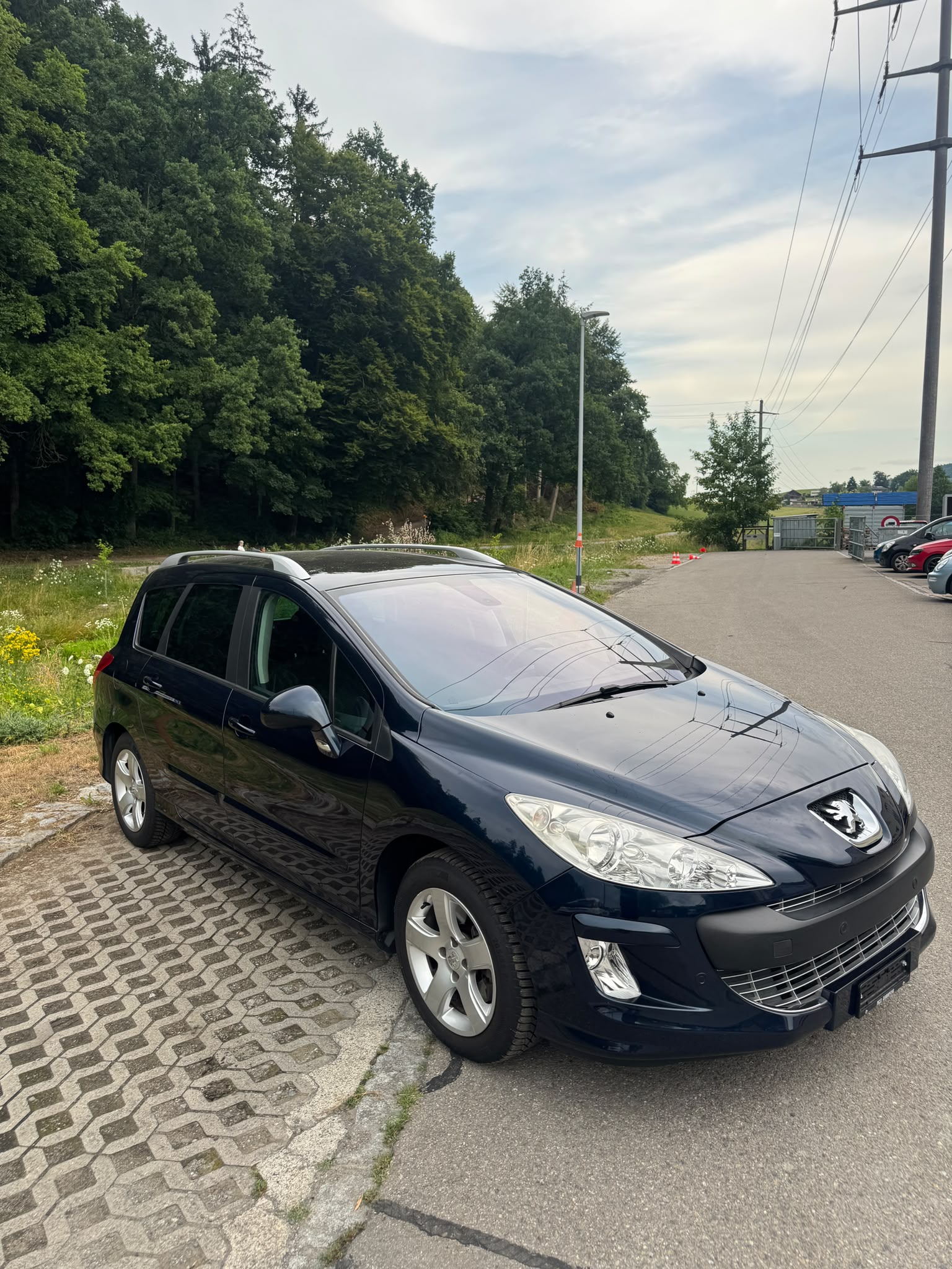 PEUGEOT 308 SW 1.6 16V Turbo Sport Automatic-image-2