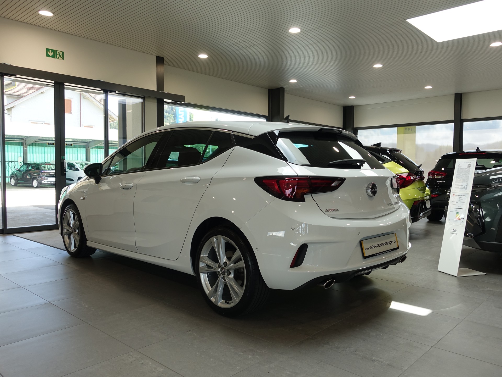 OPEL Astra 1.6i T. OPC Line-image-12