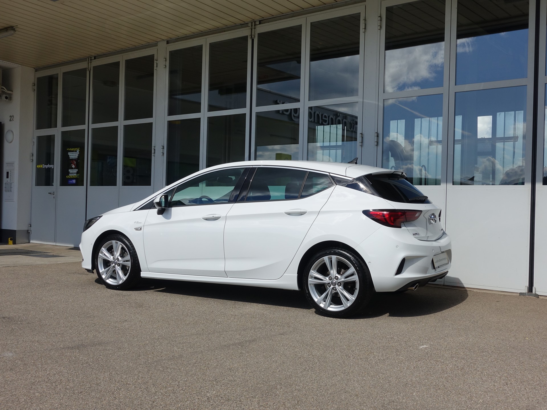 OPEL Astra 1.6i T. OPC Line-showroom-element-3