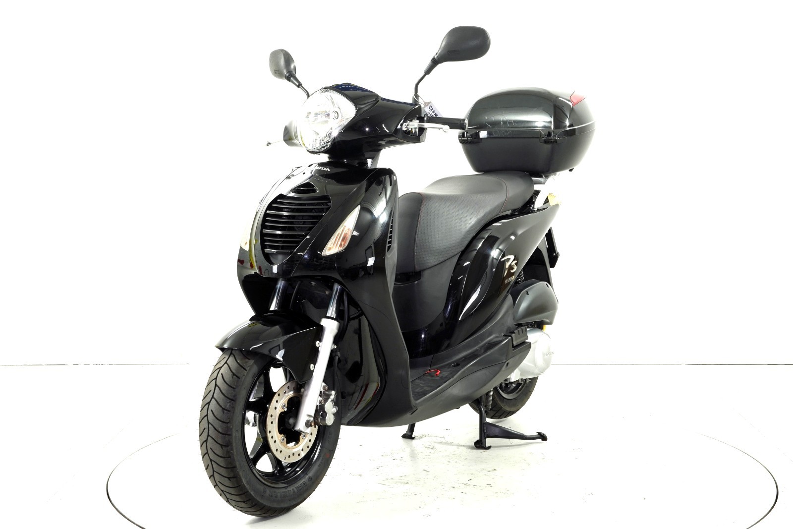 HONDA PS 125i-showroom-element-2