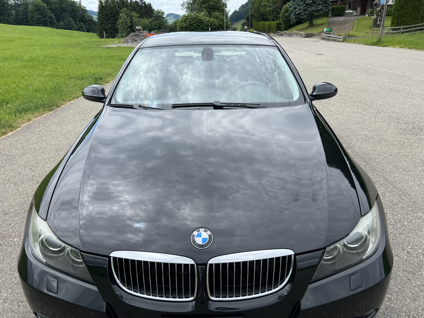 BMW 330d-image-2