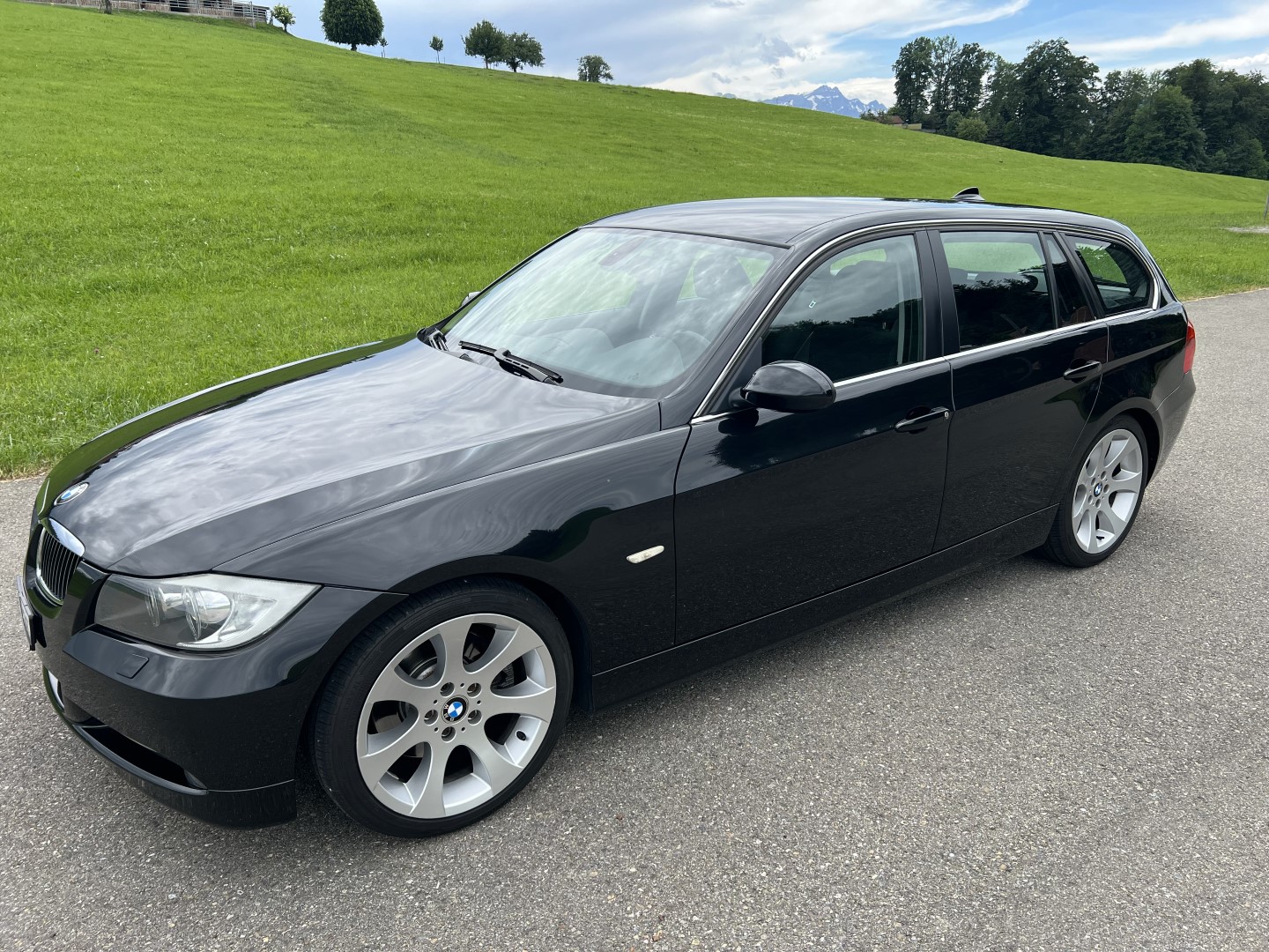 BMW 330d-image-0