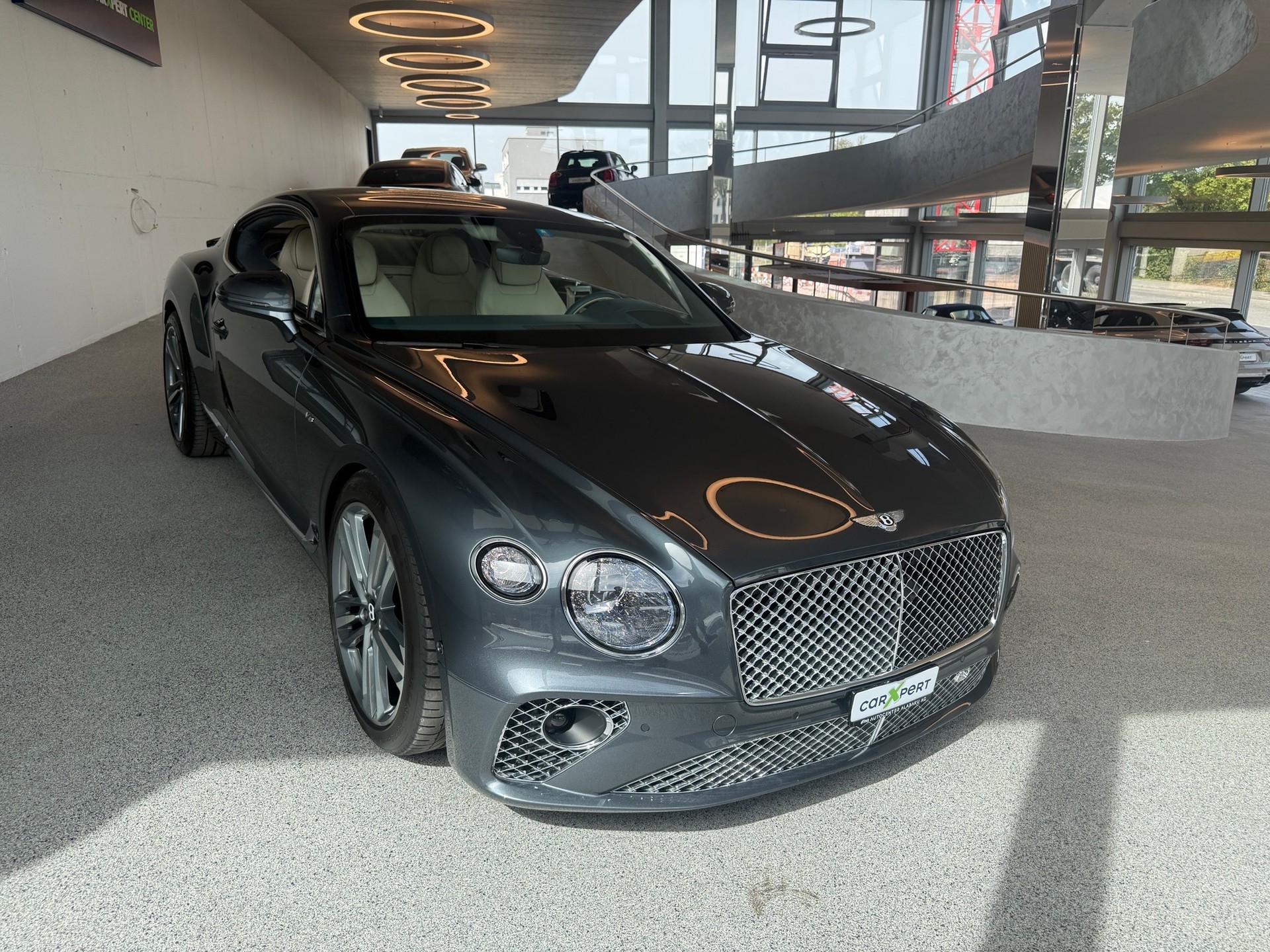 BENTLEY Continental GT 4.0 V8-showroom-element-2