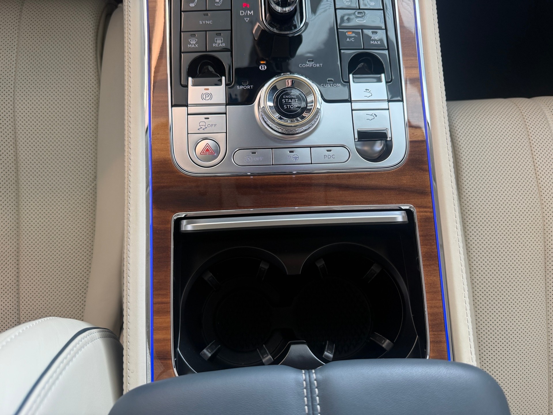 BENTLEY Continental GT 4.0 V8-image-23