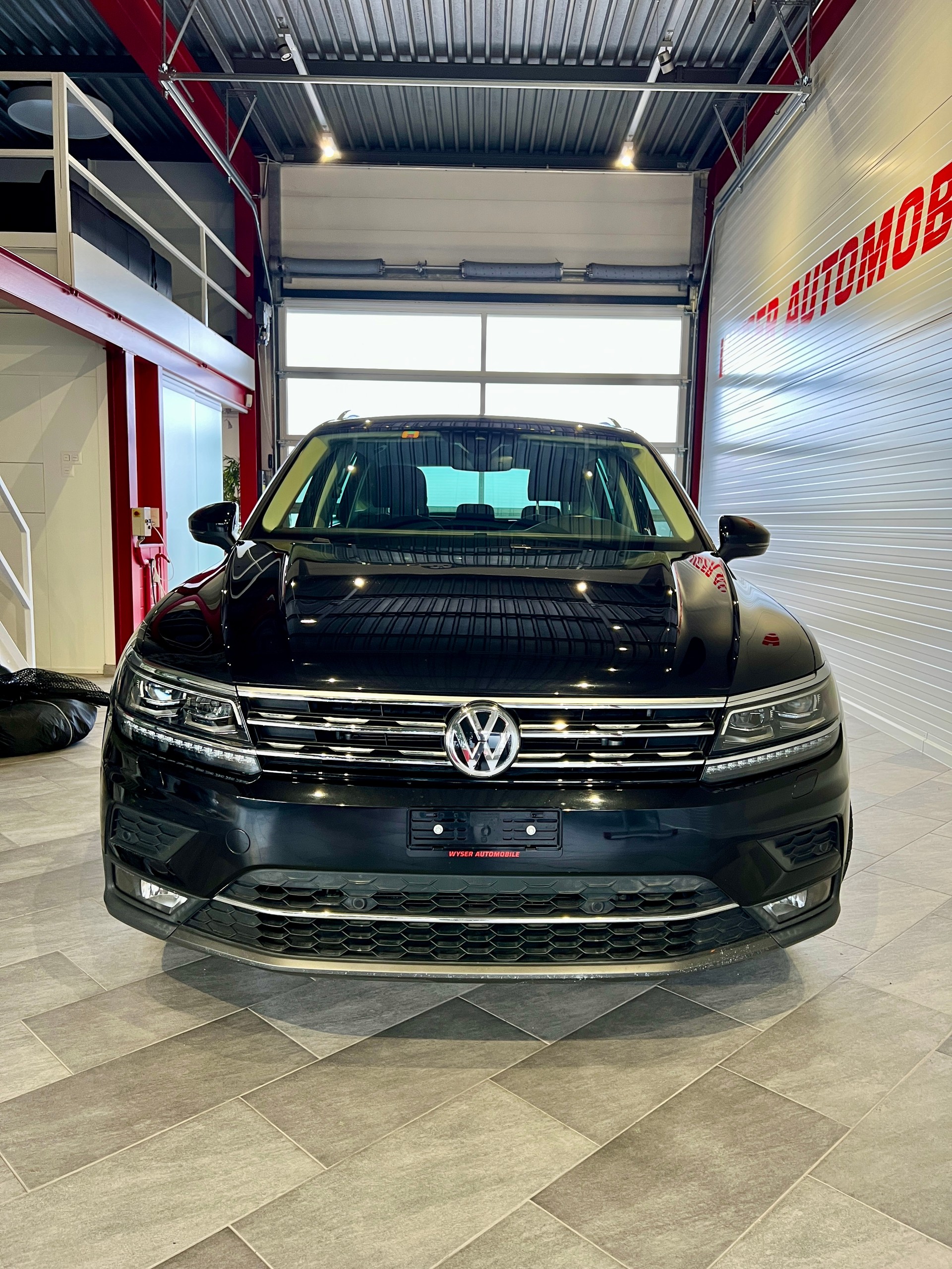 VW Tiguan 2.0TSI Highline 4Motion DSG-image-2