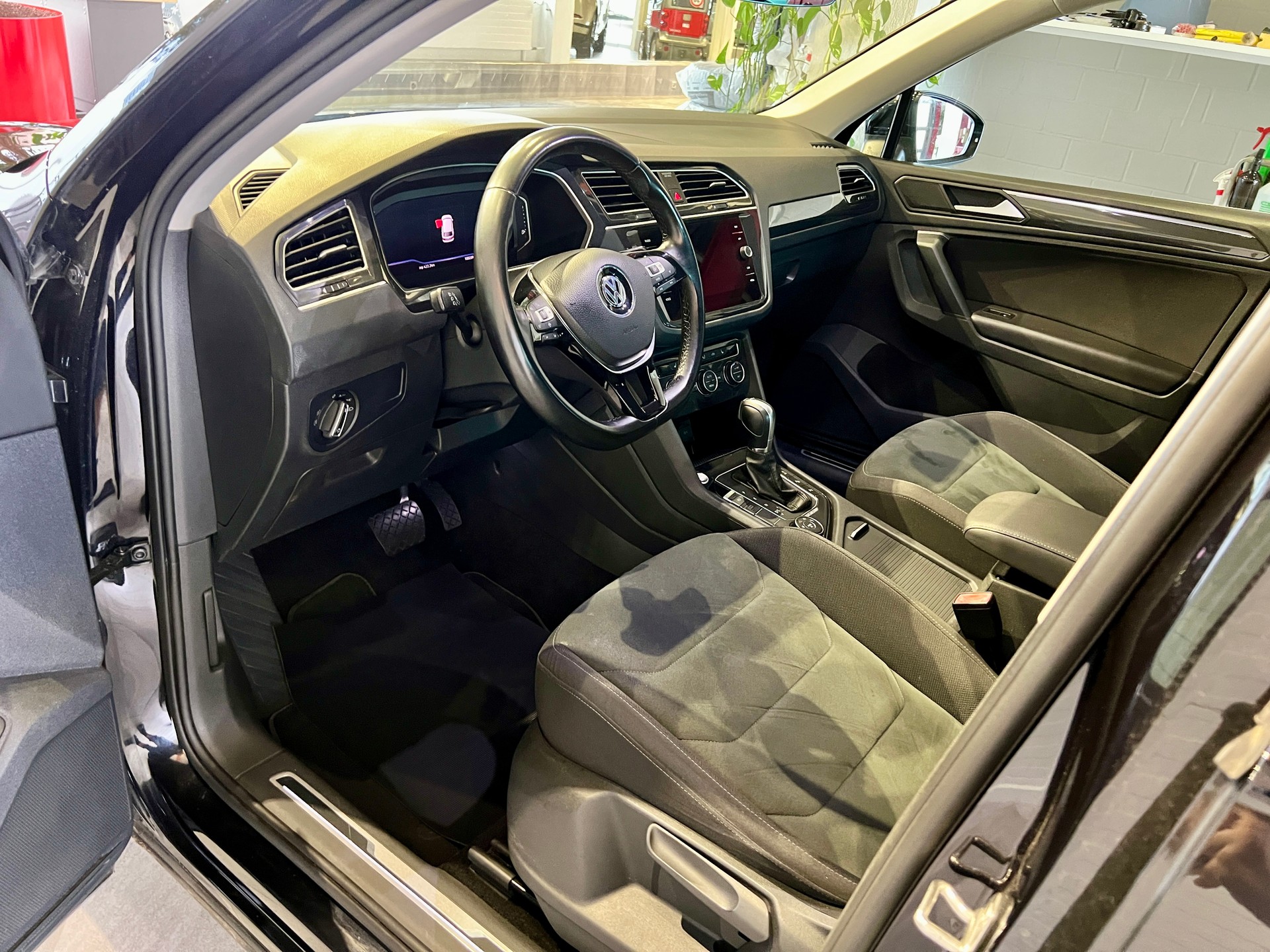 VW Tiguan 2.0TSI Highline 4Motion DSG-image-7