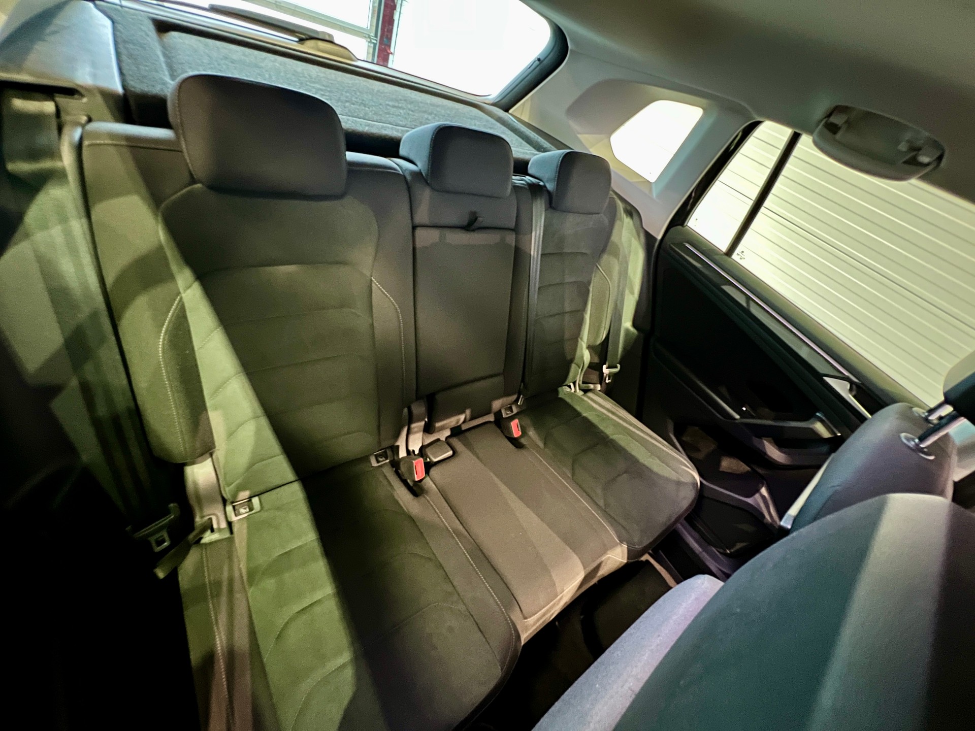 VW Tiguan 2.0TSI Highline 4Motion DSG-image-16