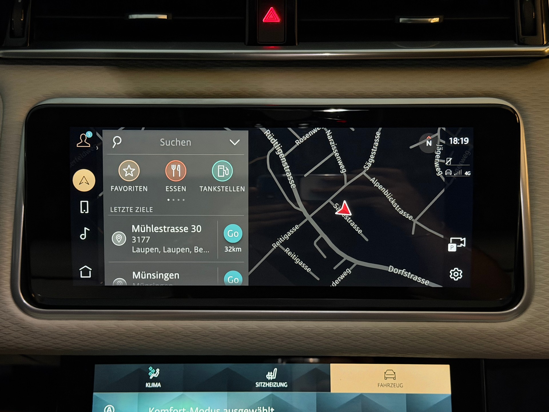 LAND ROVER Range Rover Velar R-Dynamic P 250 S Automatic-image-24
