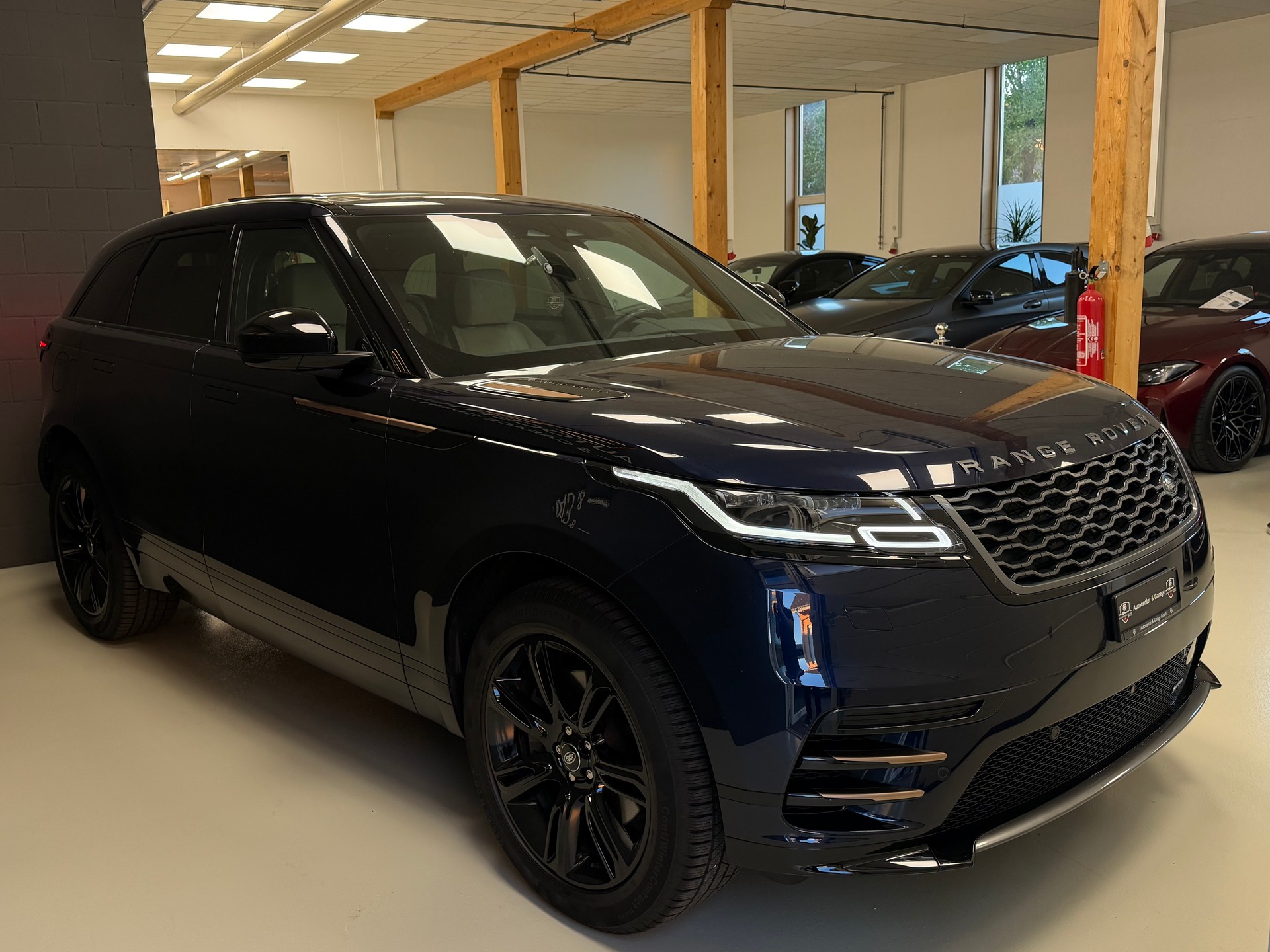LAND ROVER Range Rover Velar R-Dynamic P 250 S Automatic-image-9