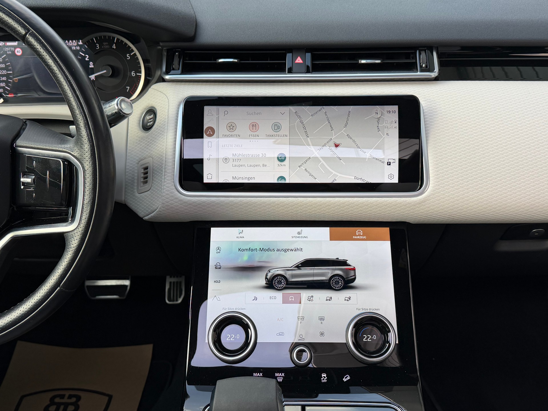 LAND ROVER Range Rover Velar R-Dynamic P 250 S Automatic-image-21