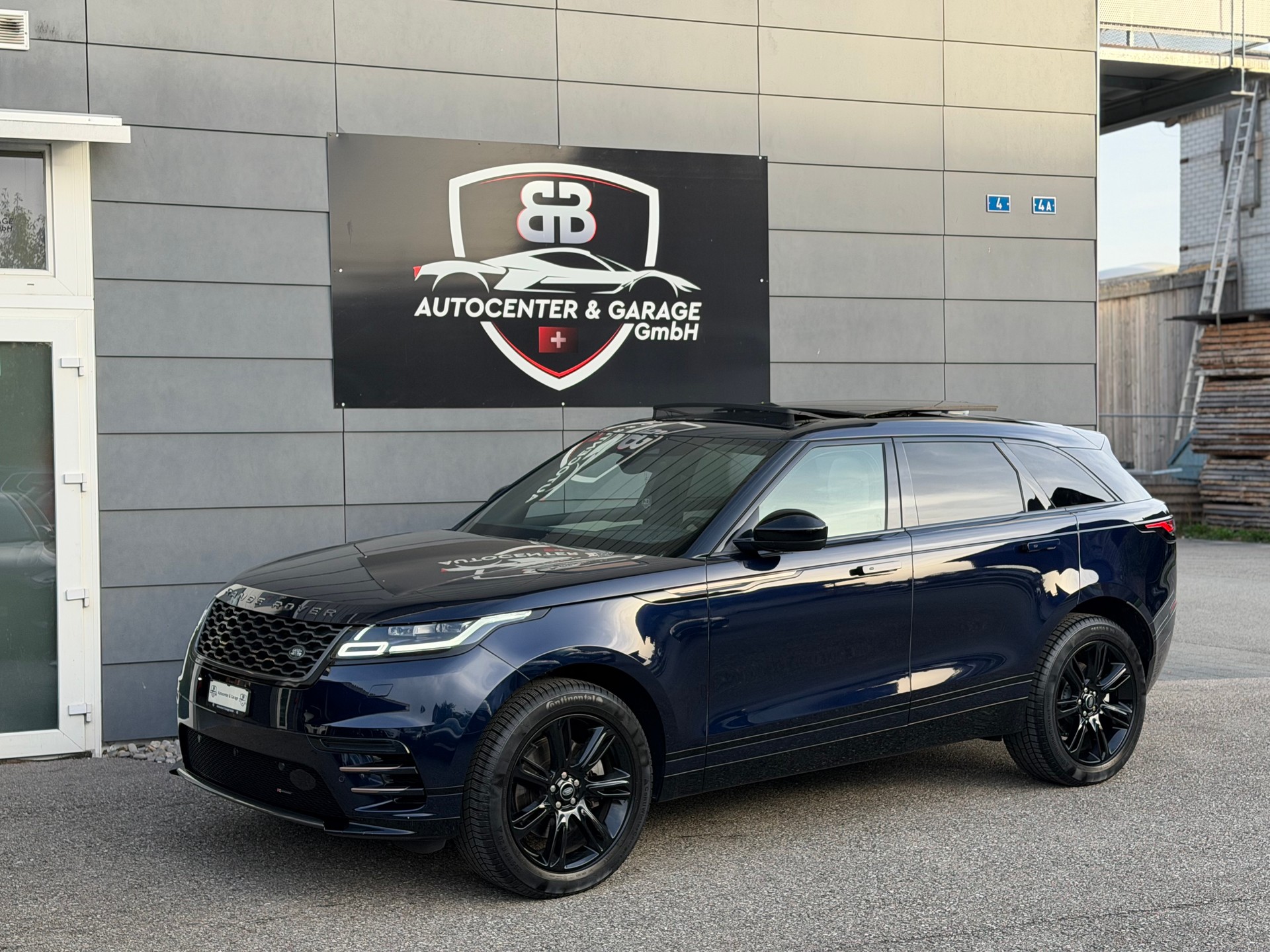 LAND ROVER Range Rover Velar R-Dynamic P 250 S Automatic-image-2