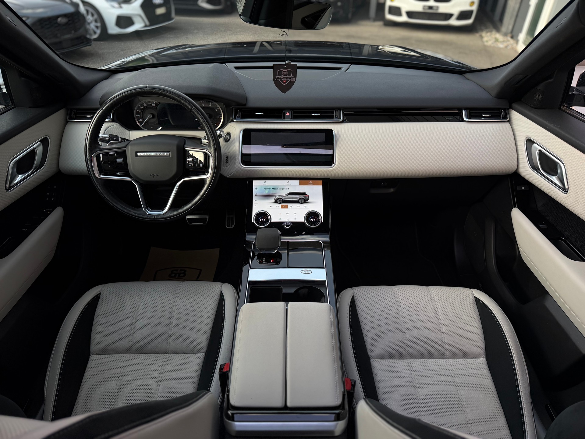 LAND ROVER Range Rover Velar R-Dynamic P 250 S Automatic-image-18