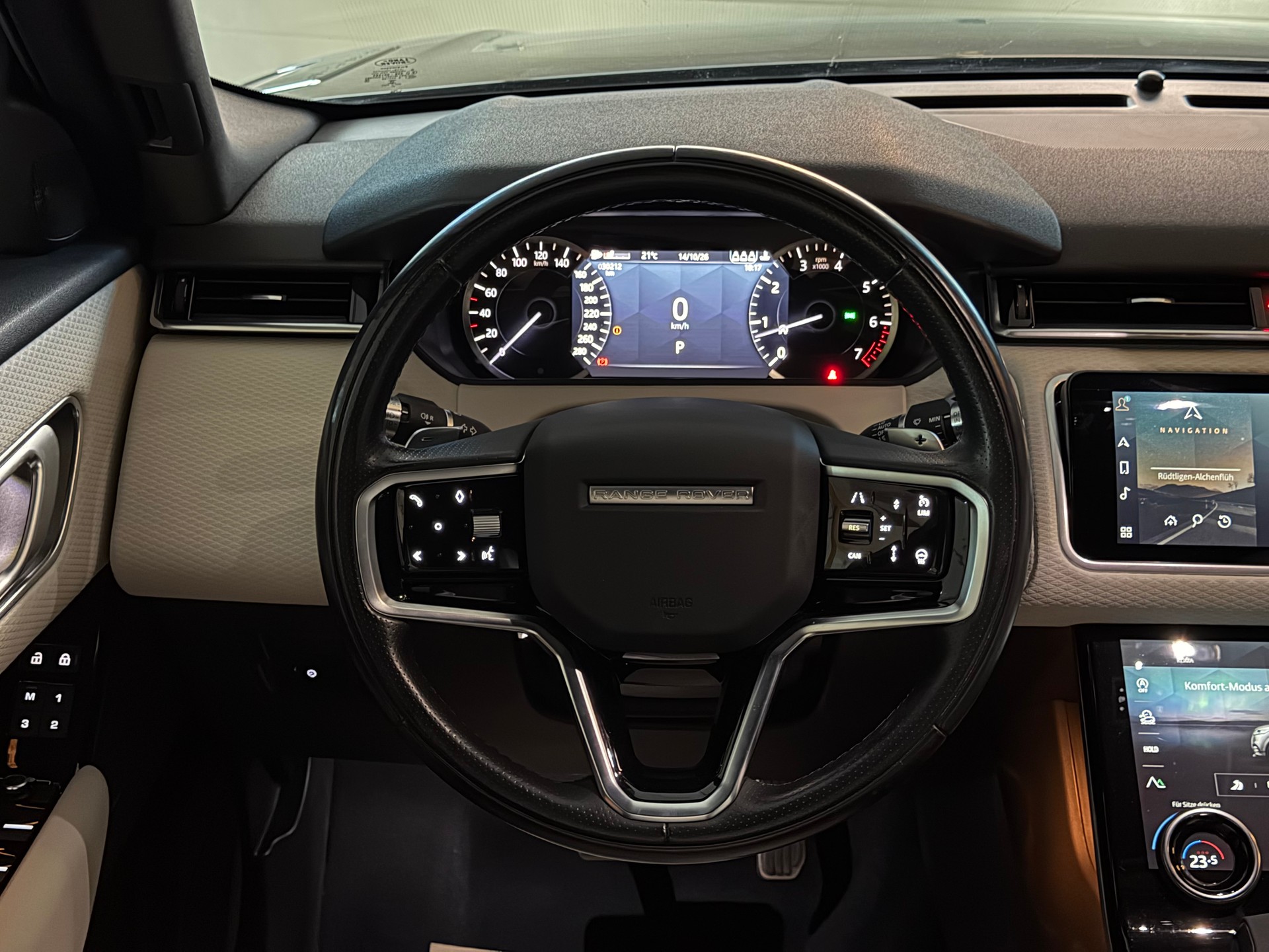 LAND ROVER Range Rover Velar R-Dynamic P 250 S Automatic-image-18