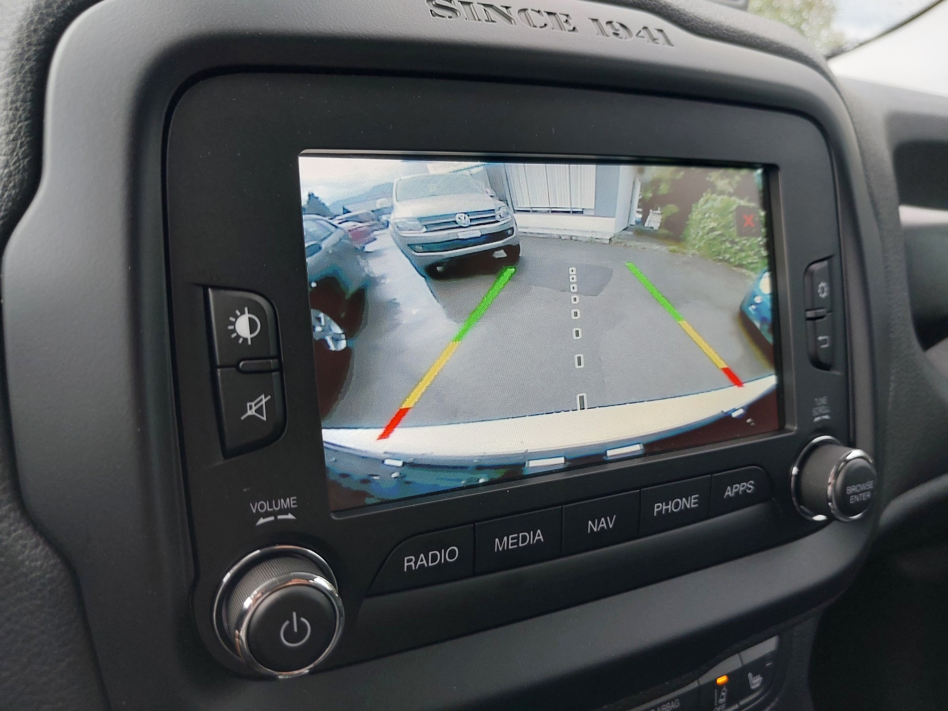 JEEP Renegade 1.4 Turbo Limited AWD-image-10