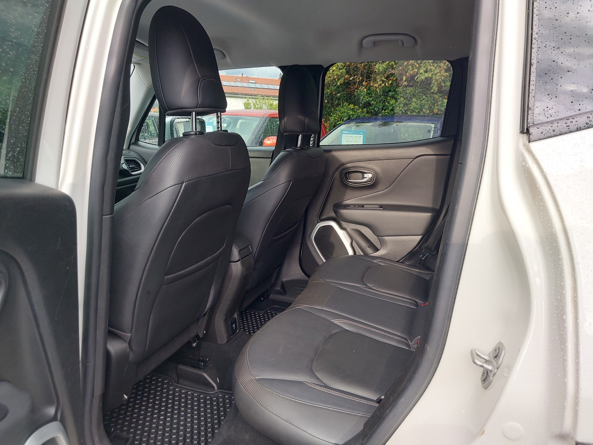 JEEP Renegade 1.4 Turbo Limited AWD-image-8