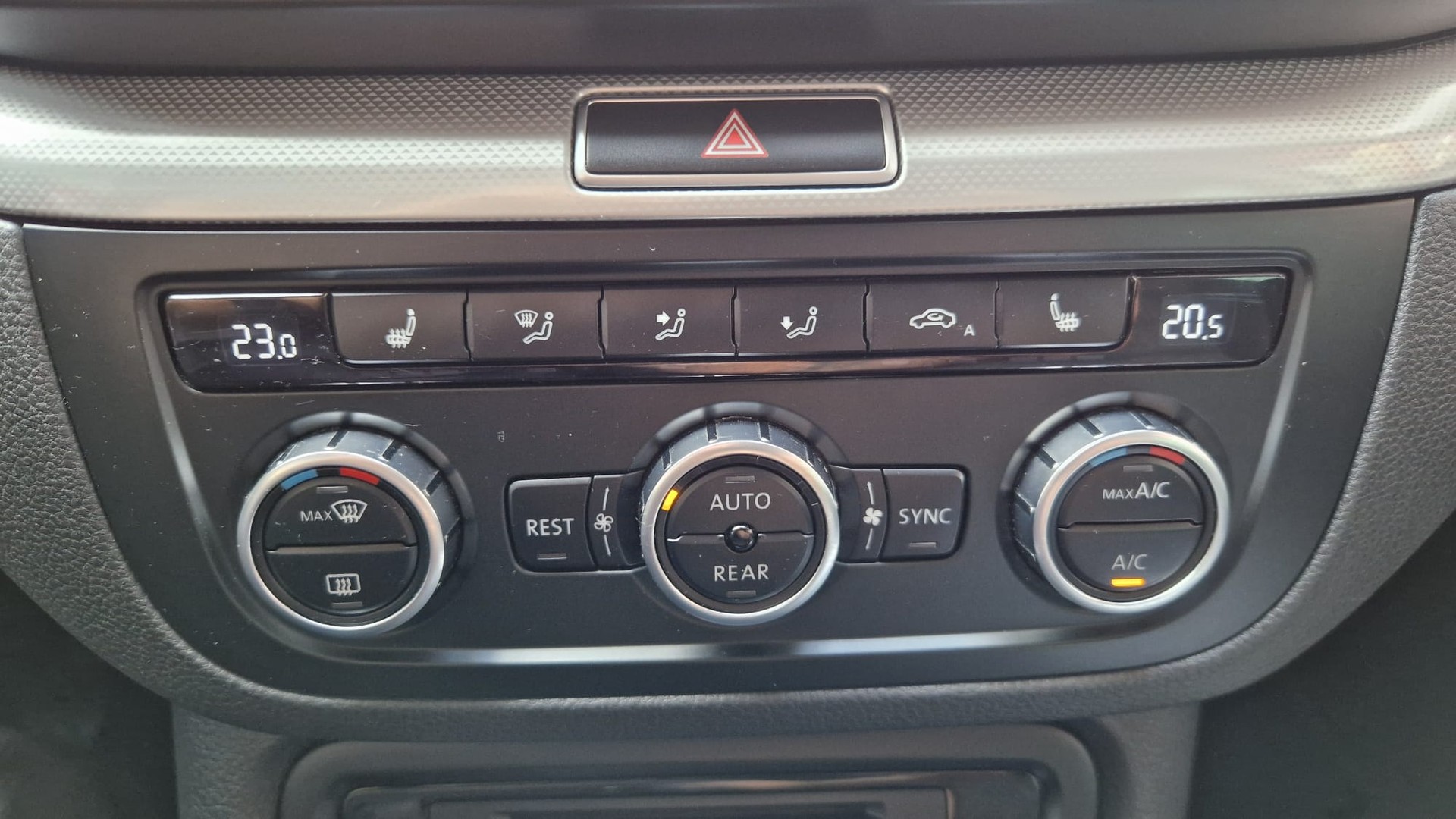 VW Sharan 2.0 TDI BlueMotion Technology Comfortline-image-10