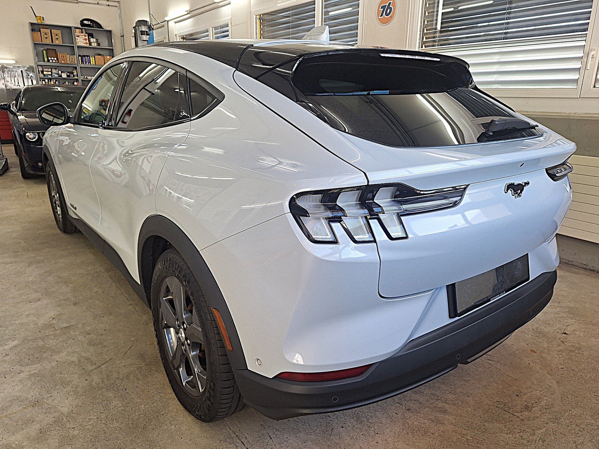 FORD Mustang MACH-E RWD 98.7 kW⚡SOH 93% / Top Zustand / bis 610KM Reichweite⚡⚡-image-5