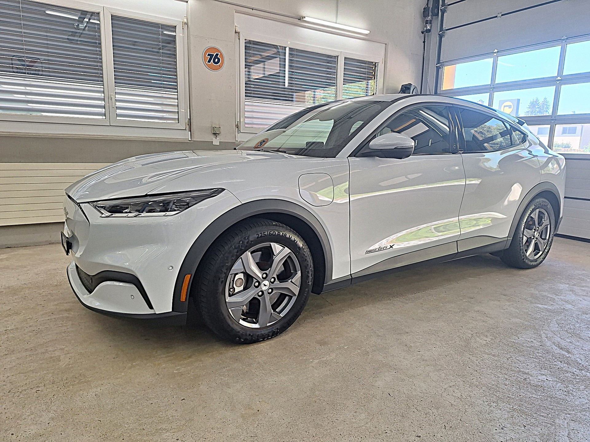 FORD Mustang MACH-E RWD 98.7 kW⚡SOH 93% / Top Zustand / bis 610KM Reichweite⚡⚡-image-0
