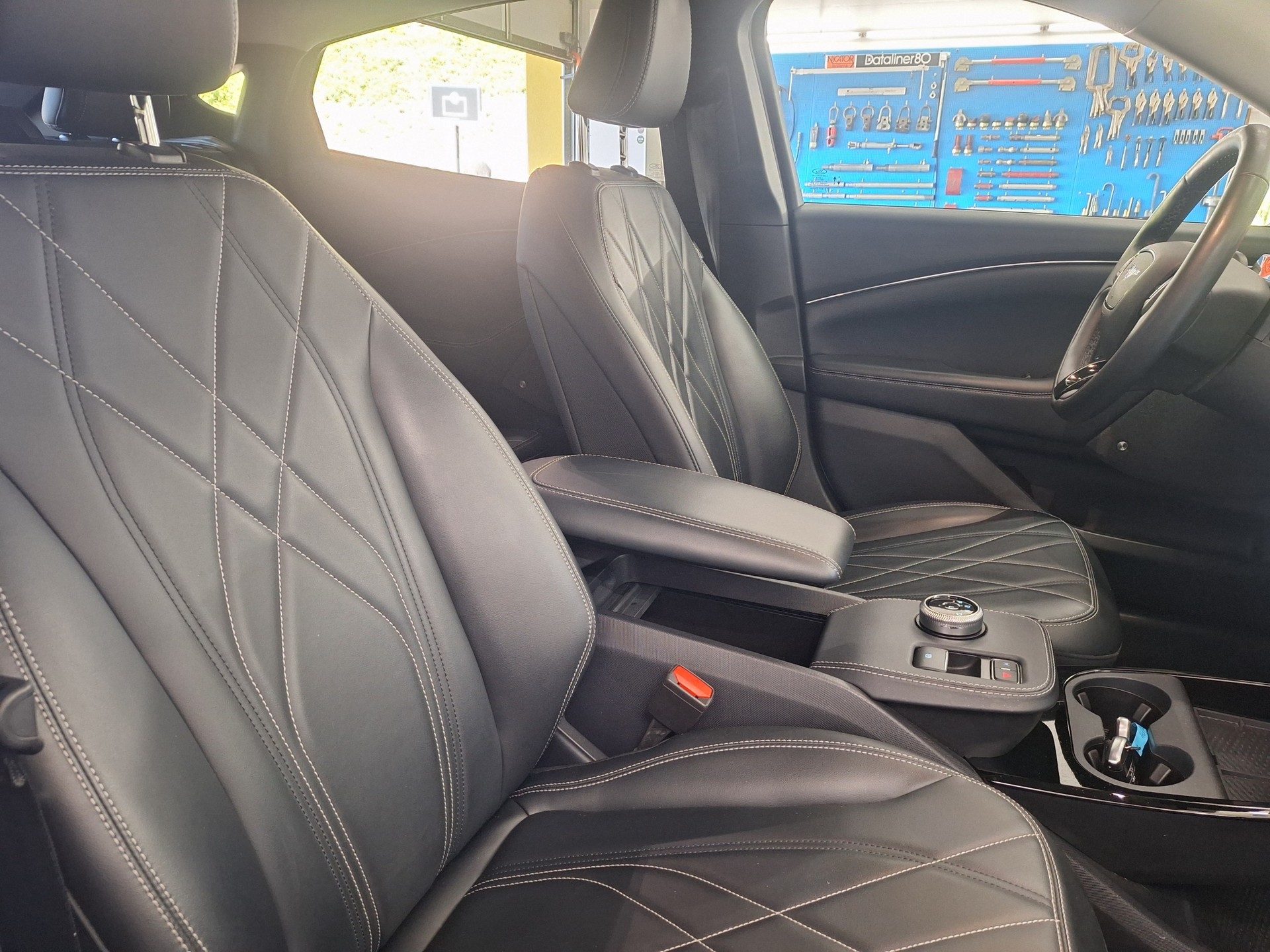 FORD Mustang MACH-E RWD 98.7 kW⚡SOH 93% / Top Zustand / bis 610KM Reichweite⚡⚡-image-17