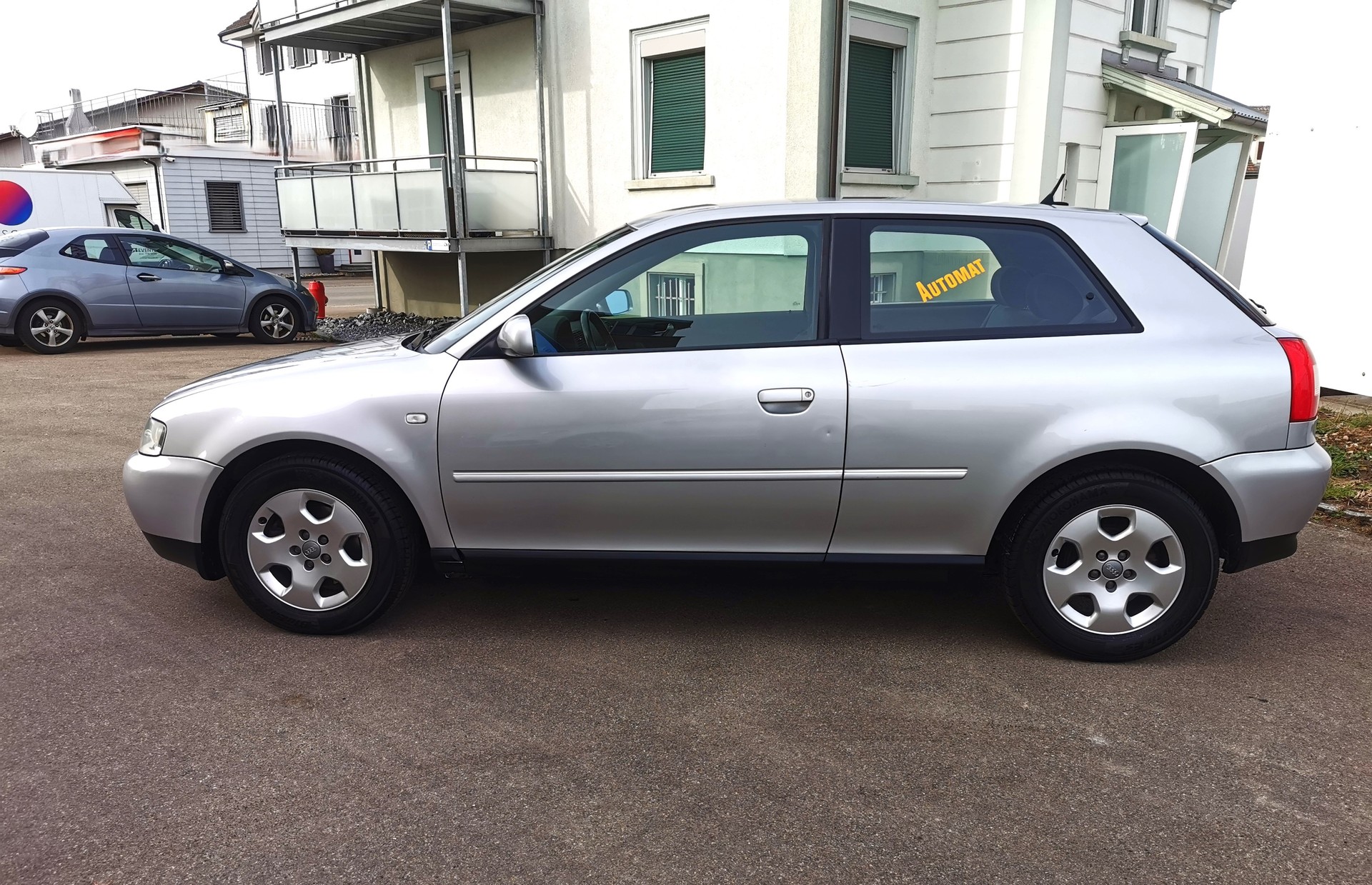 AUDI A3 1.8 Ambiente-image-3