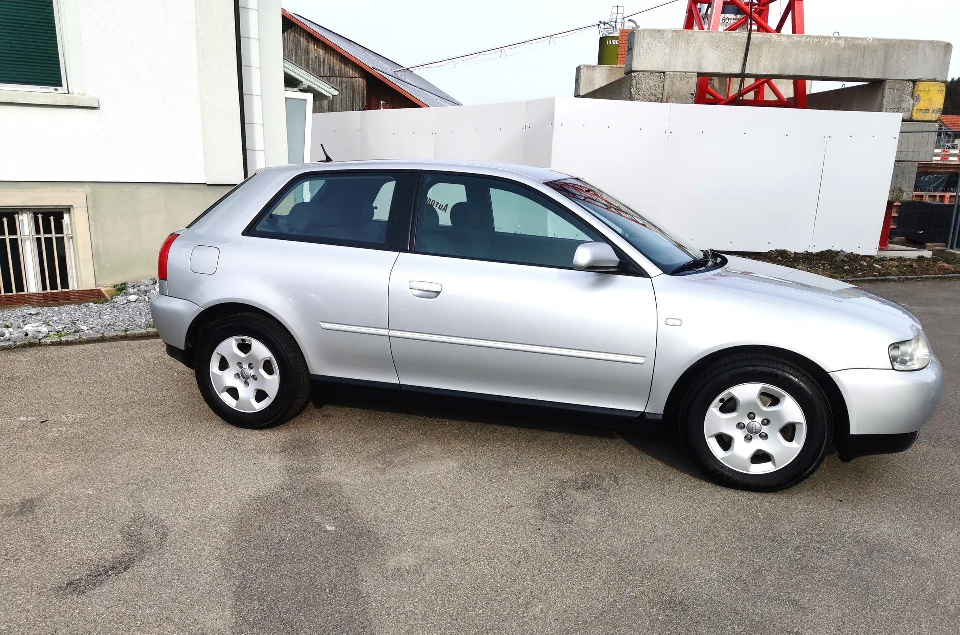 AUDI A3 1.8 Ambiente-image-6
