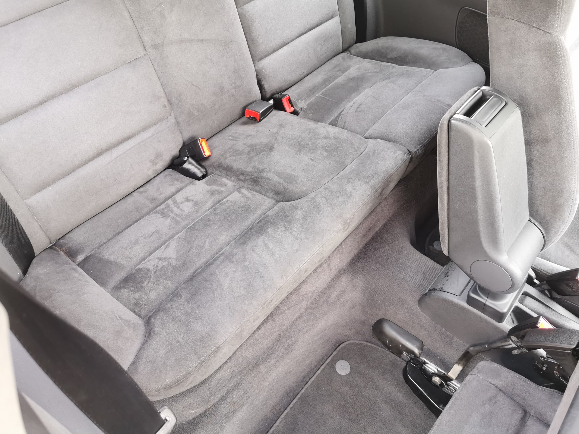 AUDI A3 1.8 Ambiente-image-13