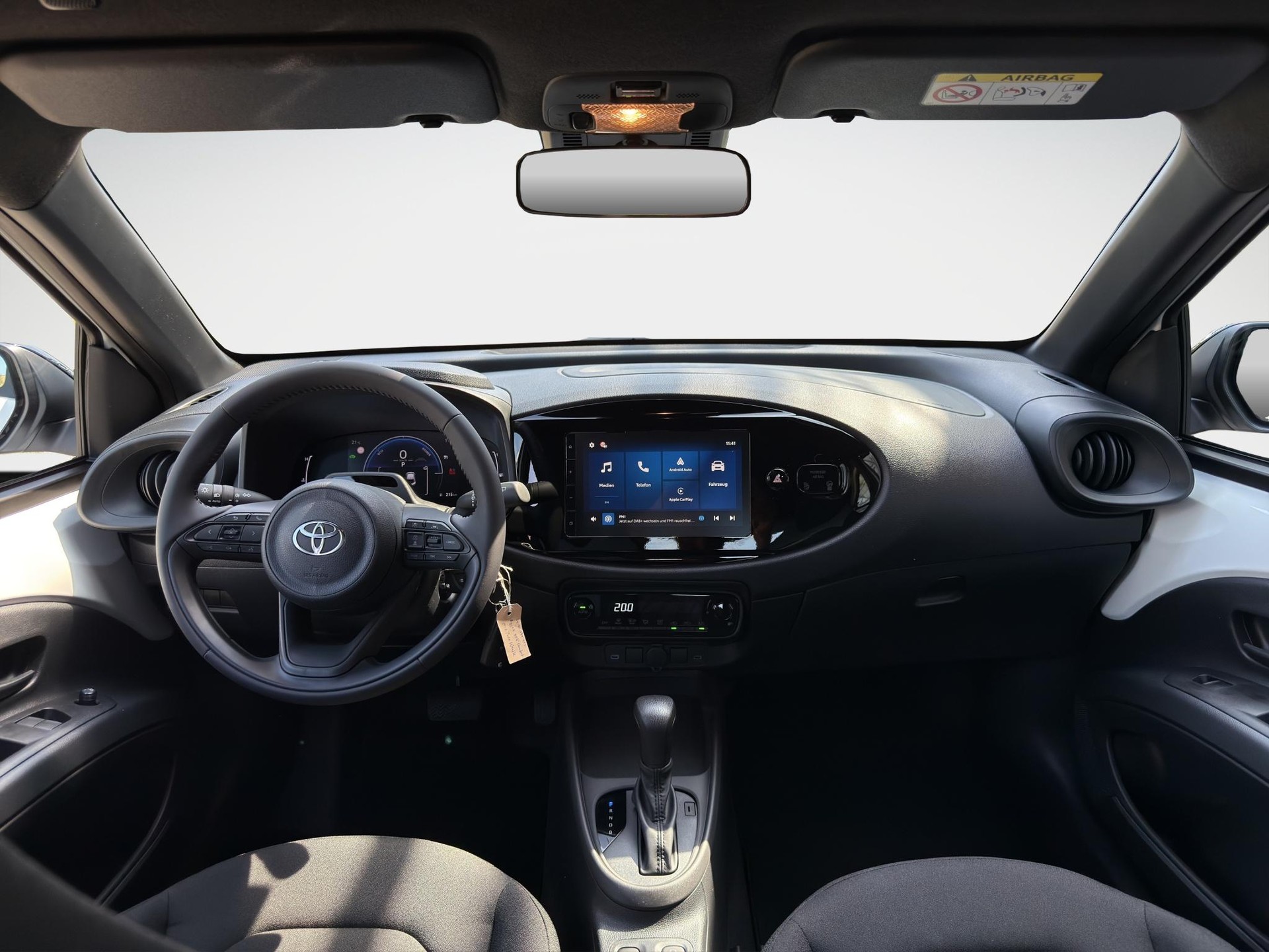 TOYOTA Aygo X 1.5 VVT-i HSD Comfort-image-11