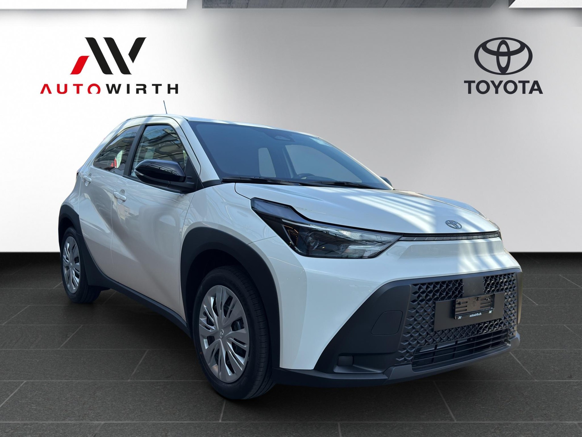 TOYOTA Aygo X 1.5 VVT-i HSD Comfort-image-2