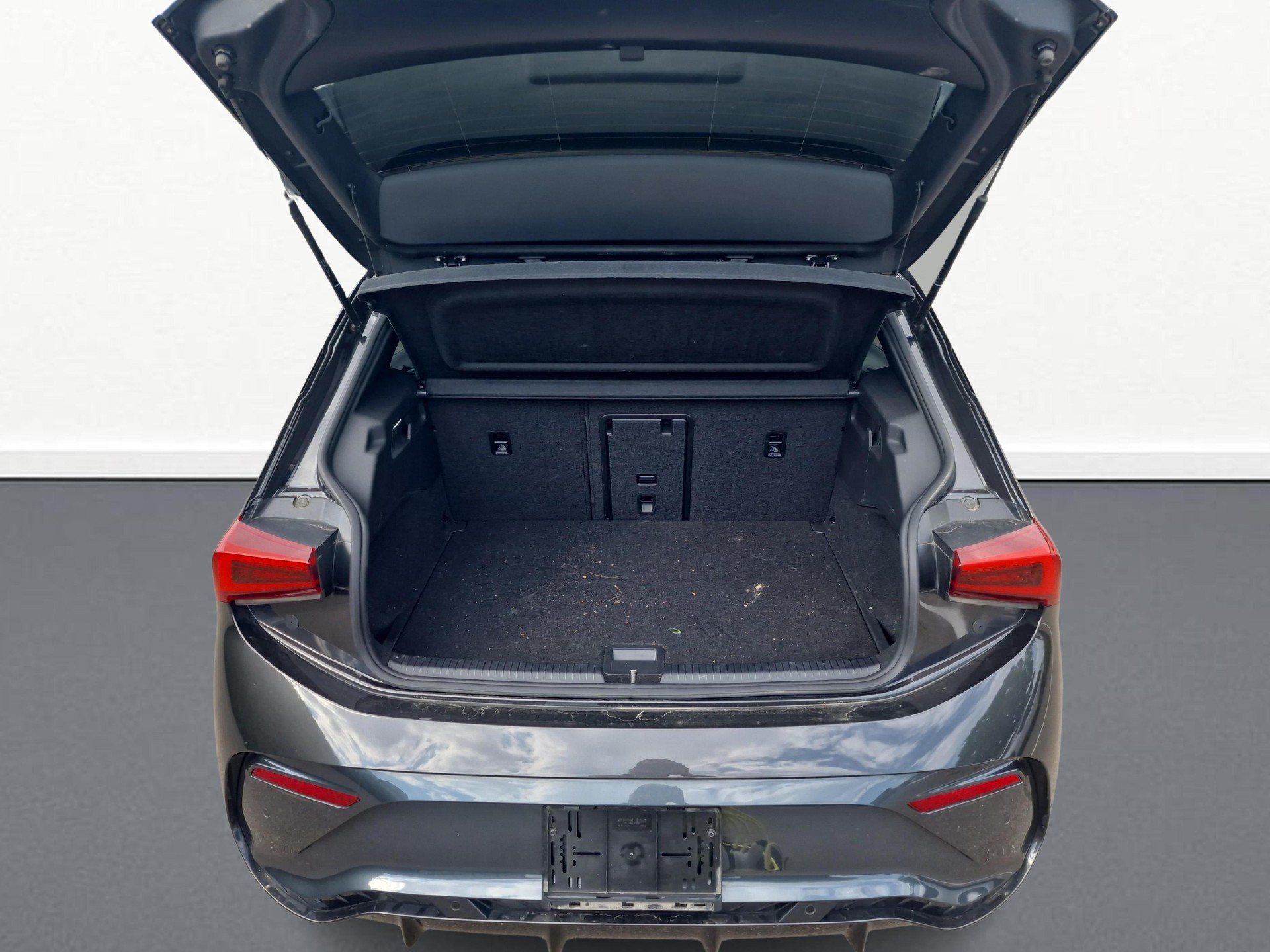 CUPRA Born Electric e-Boost 77 kWh-image-11