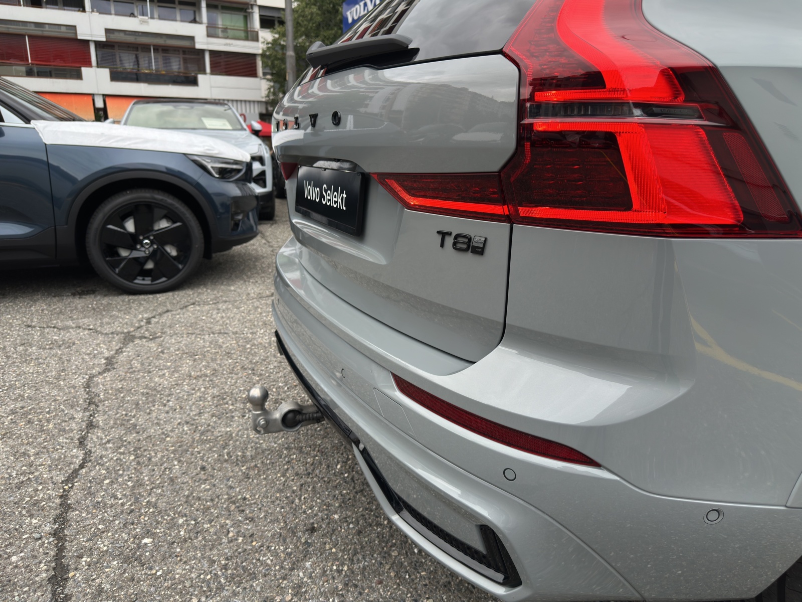 VOLVO XC60 2.0 T8 TE Black Edition eAWD-image-19