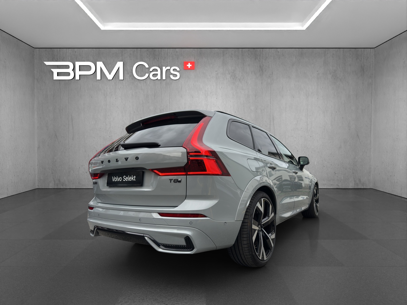 VOLVO XC60 2.0 T8 TE Black Edition eAWD-image-4