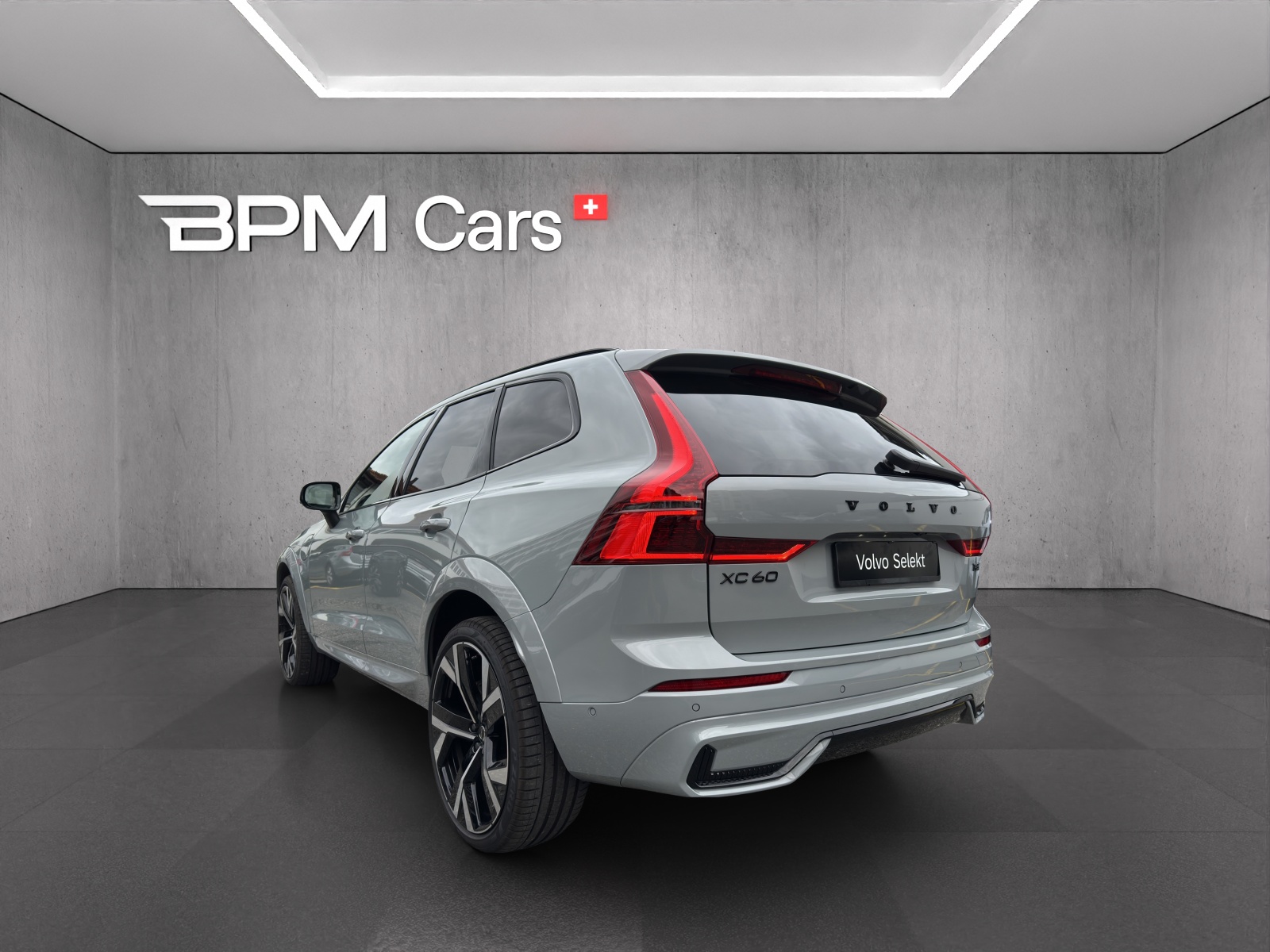 VOLVO XC60 2.0 T8 TE Black Edition eAWD-showroom-element-3