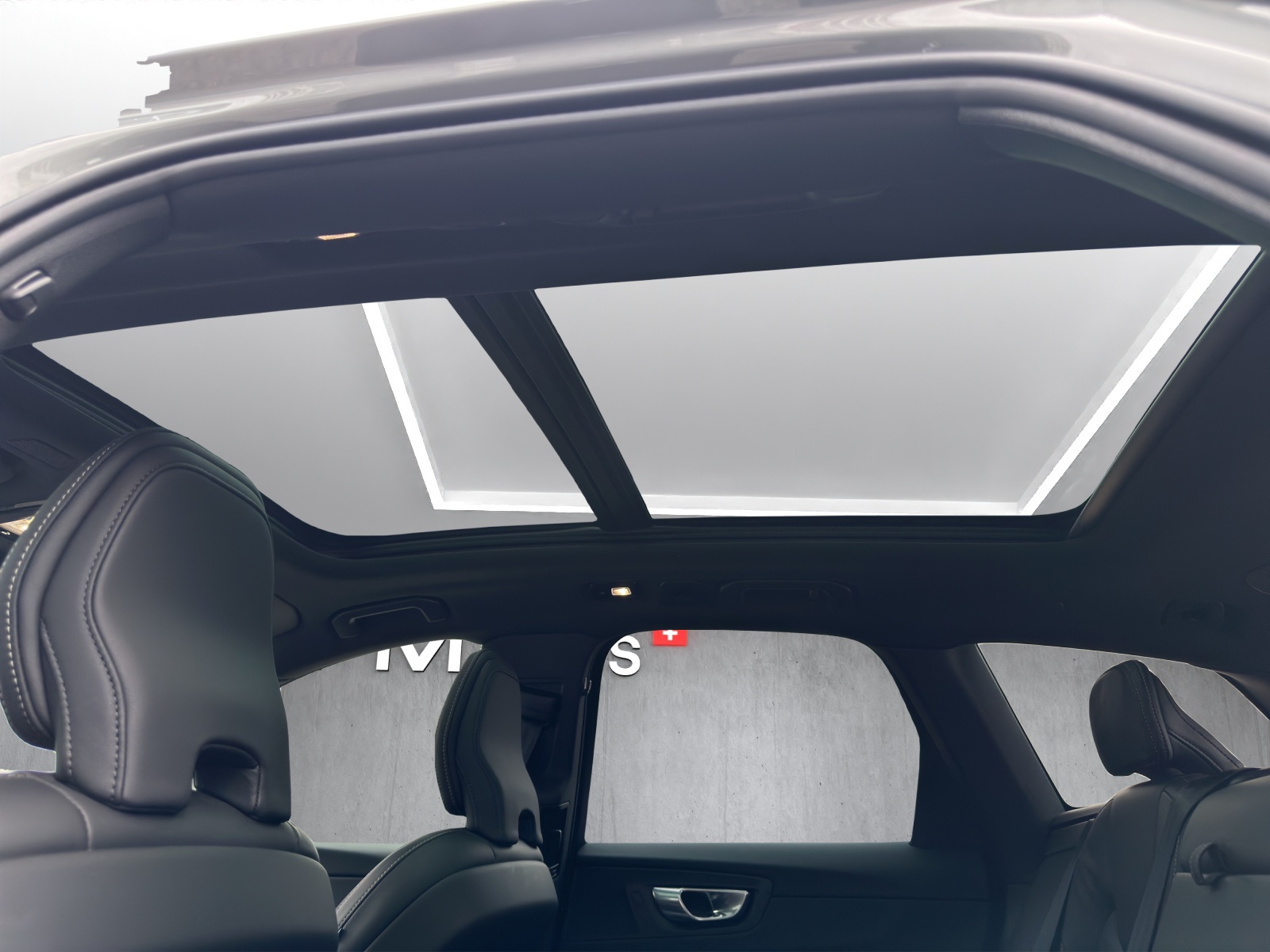 VOLVO XC60 2.0 T8 TE Black Edition eAWD-image-10