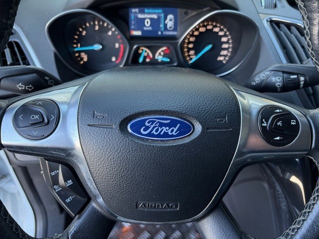 FORD Kuga 2.0 TDCi Titanium S 4WD PowerShift-image-15