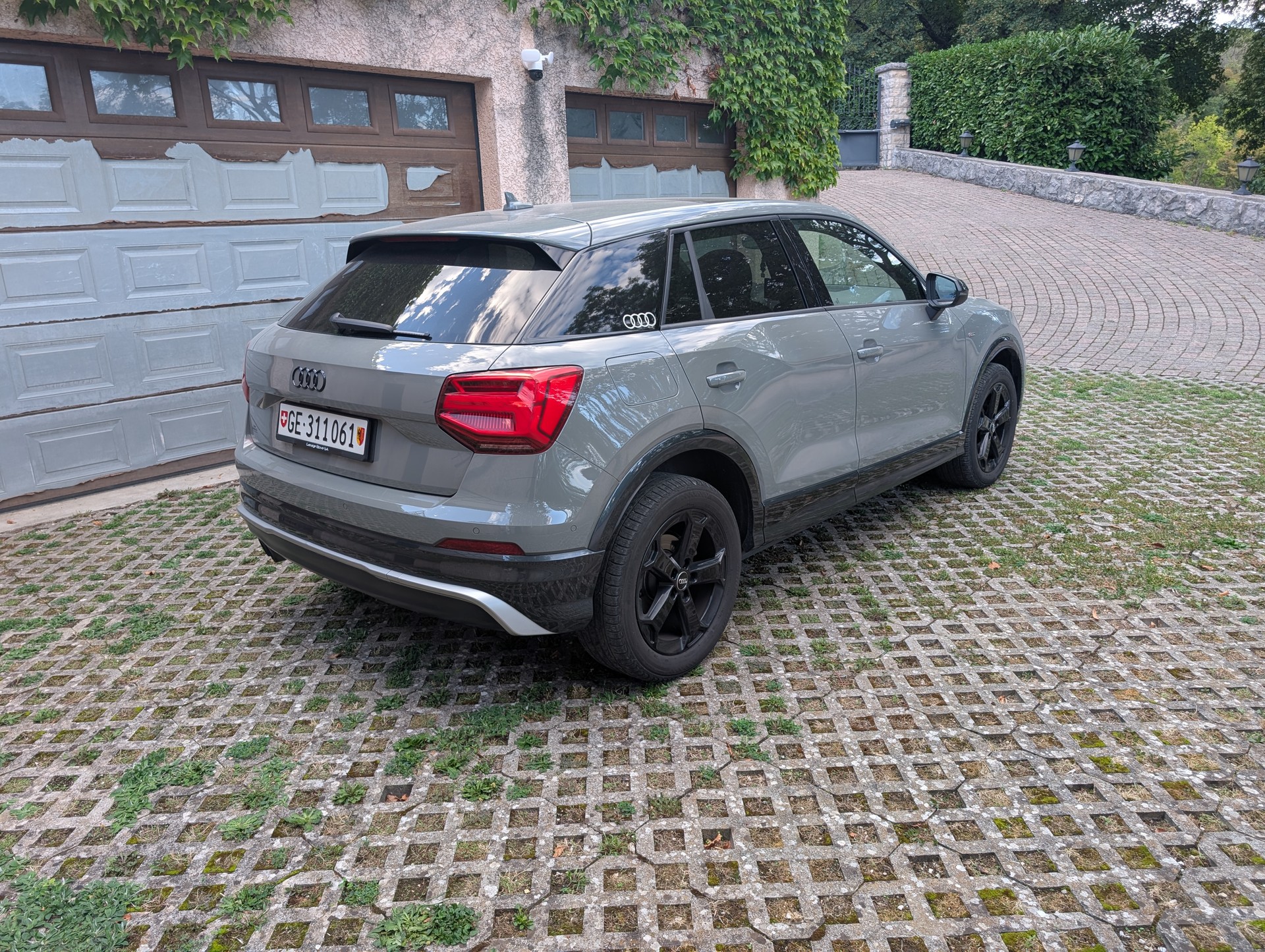 AUDI 2.0 TFSI Sport quattro S-Tronic-image-2