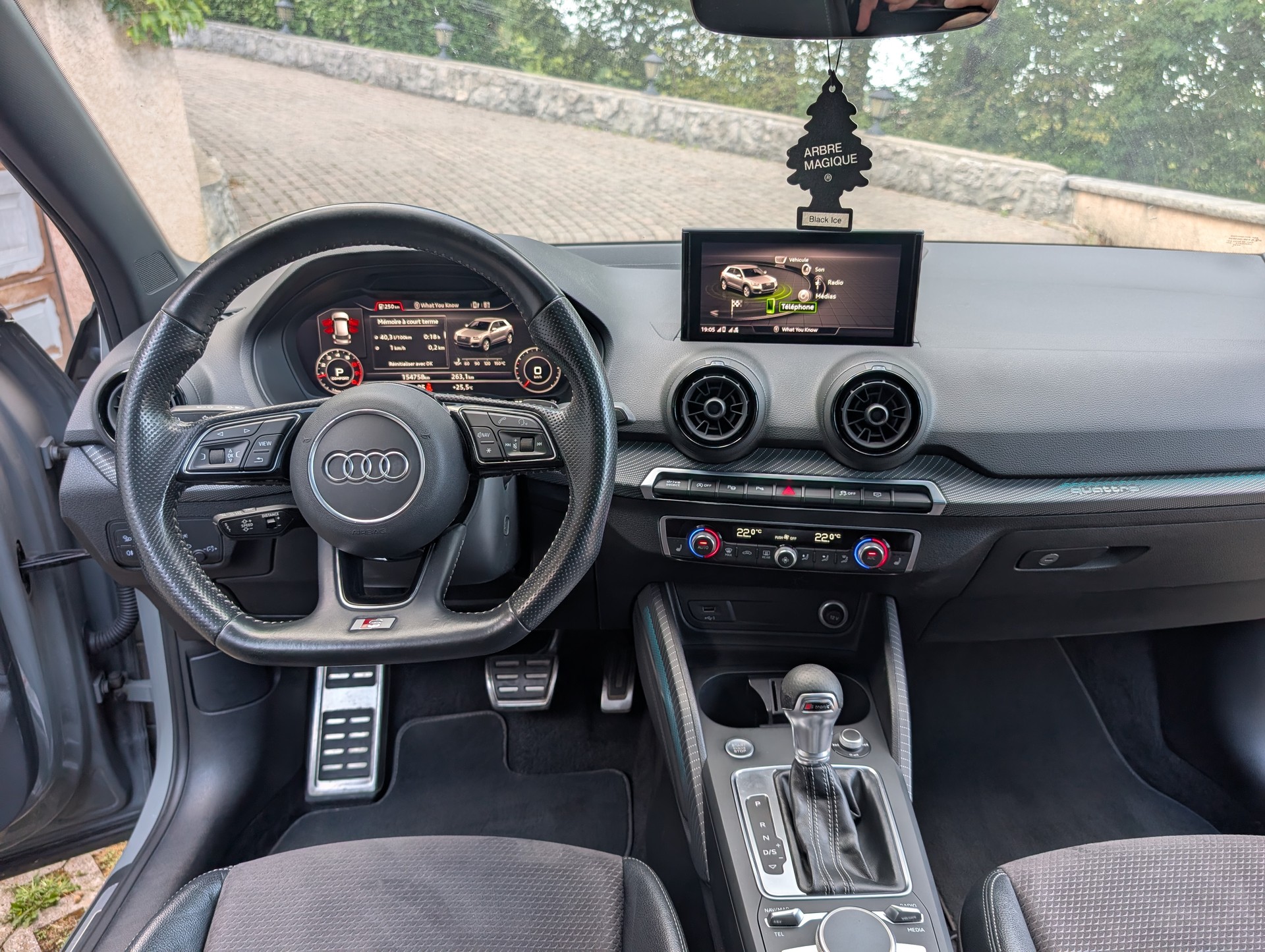 AUDI 2.0 TFSI Sport quattro S-Tronic-image-4