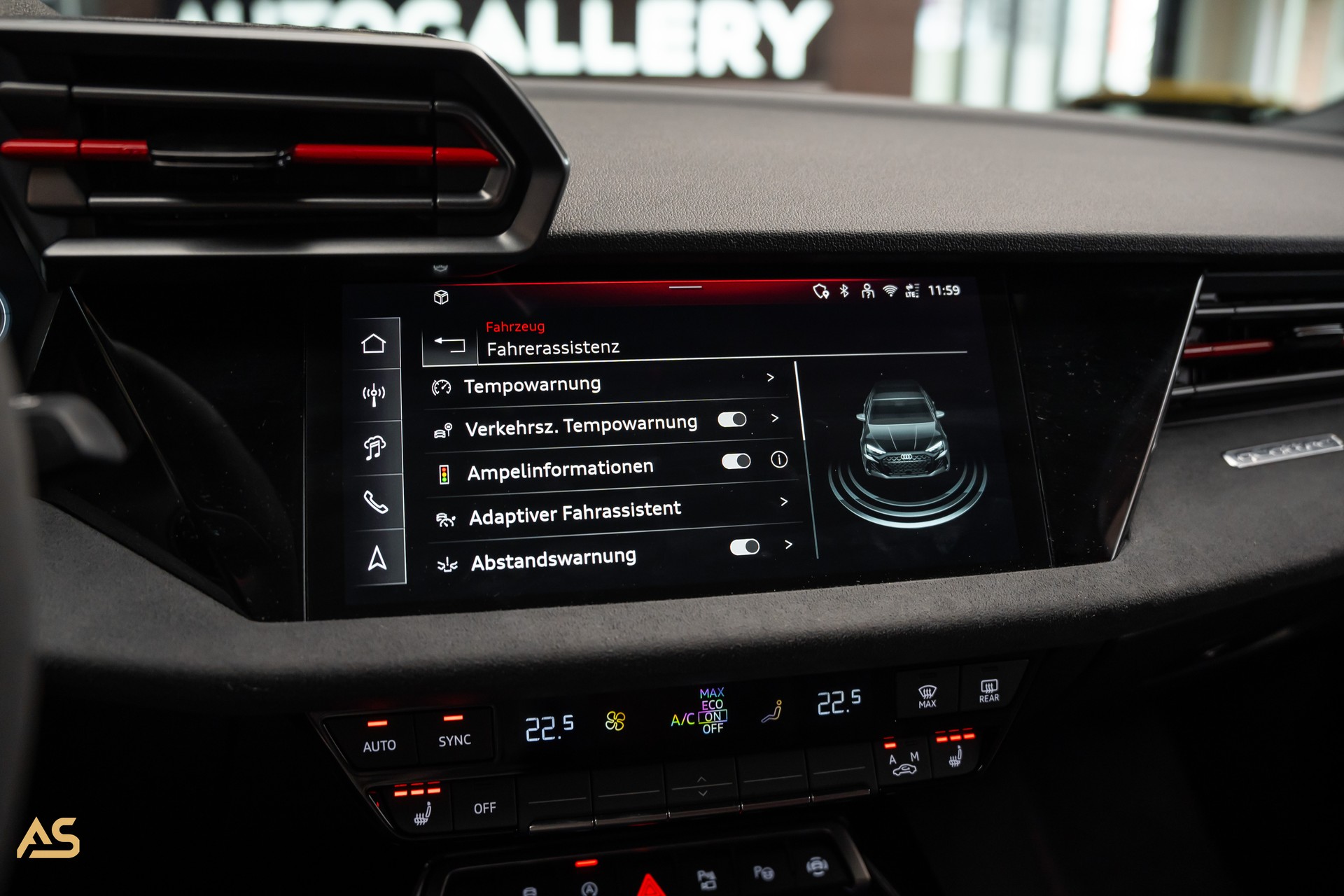 AUDI RS3 Sportback 2.5 TSI Facelift *PROGRESSIVE RED* TRAUM | R8-SCHALENSITZE | PANORAMA | CARBON | WERKSGARANTIE-image-28