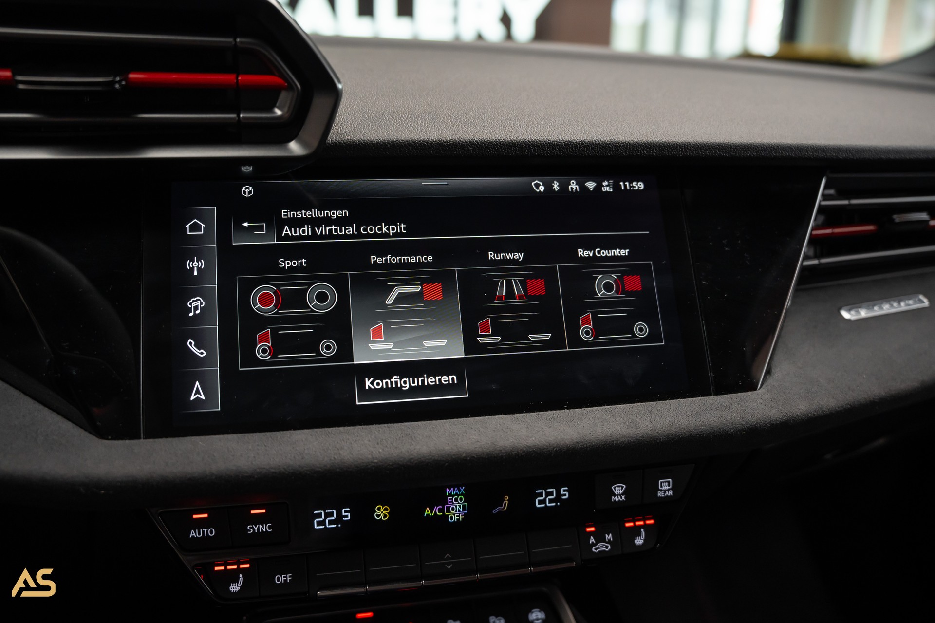 AUDI RS3 Sportback 2.5 TSI Facelift *PROGRESSIVE RED* TRAUM | R8-SCHALENSITZE | PANORAMA | CARBON | WERKSGARANTIE-image-29