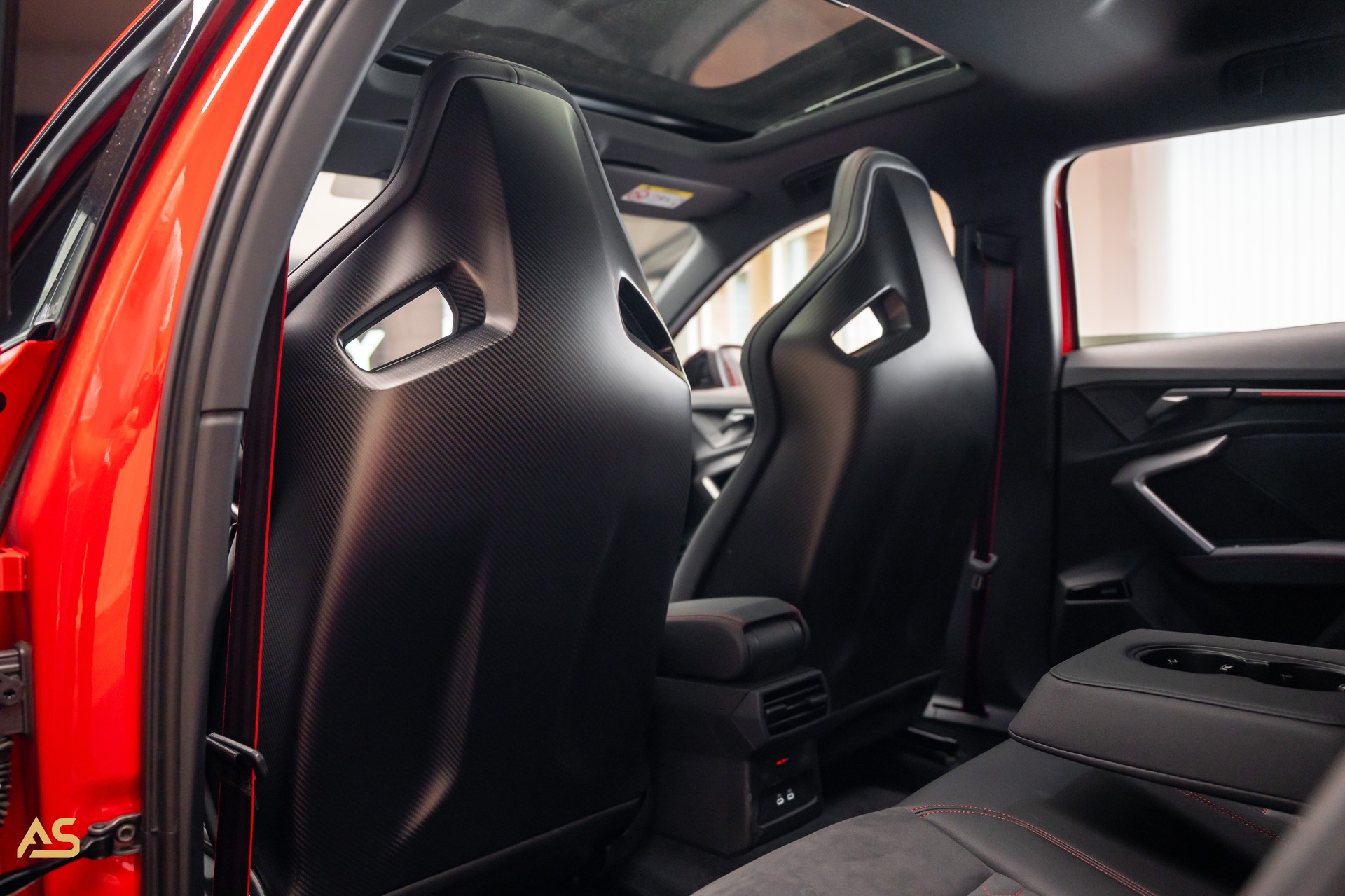 AUDI RS3 Sportback 2.5 TSI Facelift *PROGRESSIVE RED* TRAUM | R8-SCHALENSITZE | PANORAMA | CARBON | WERKSGARANTIE-image-14