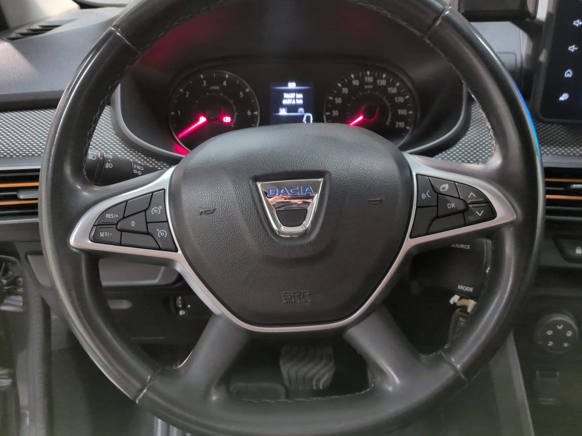 DACIA Sandero Stepway TCe 90 Comfort CVT-image-9