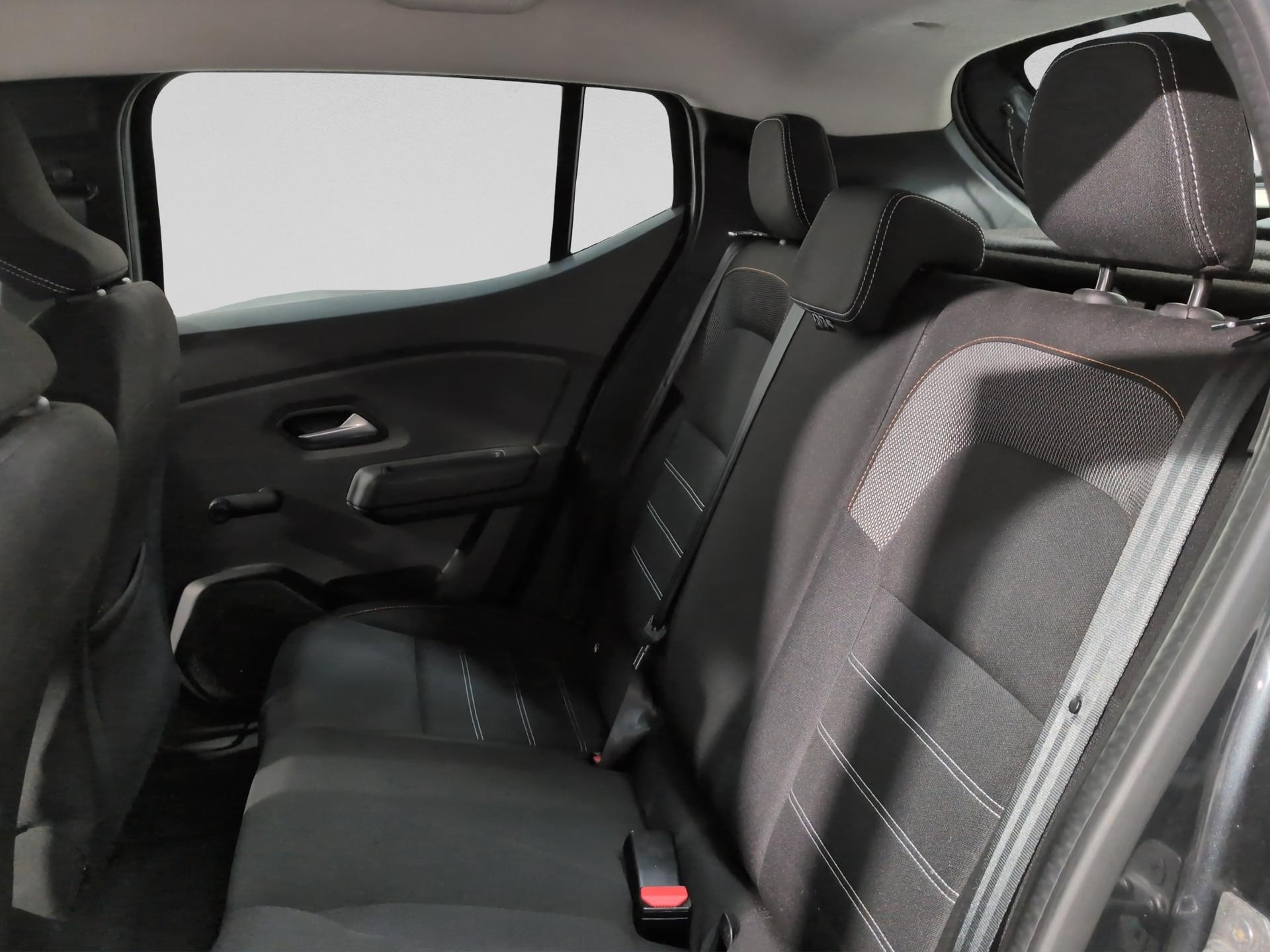 DACIA Sandero Stepway TCe 90 Comfort CVT-image-14