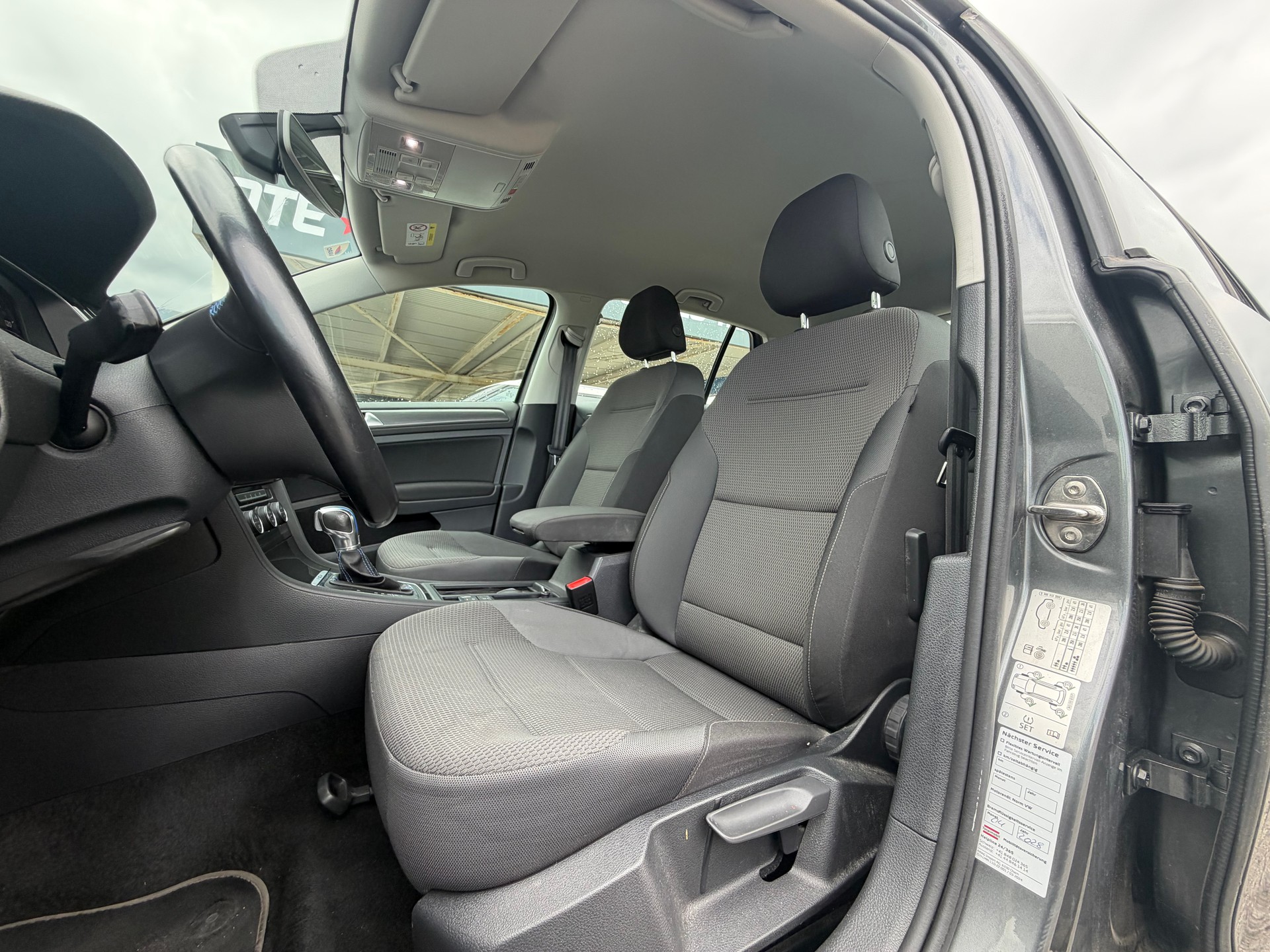 VW e-Golf-image-14