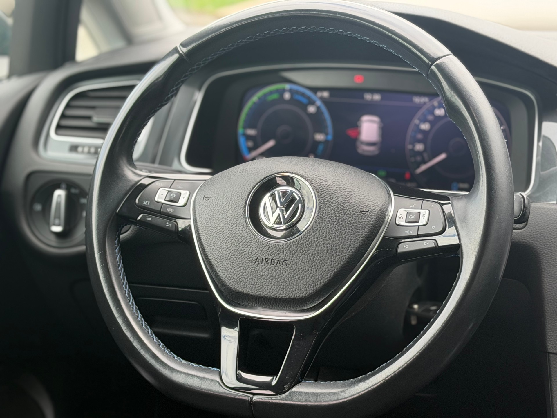 VW e-Golf-image-9