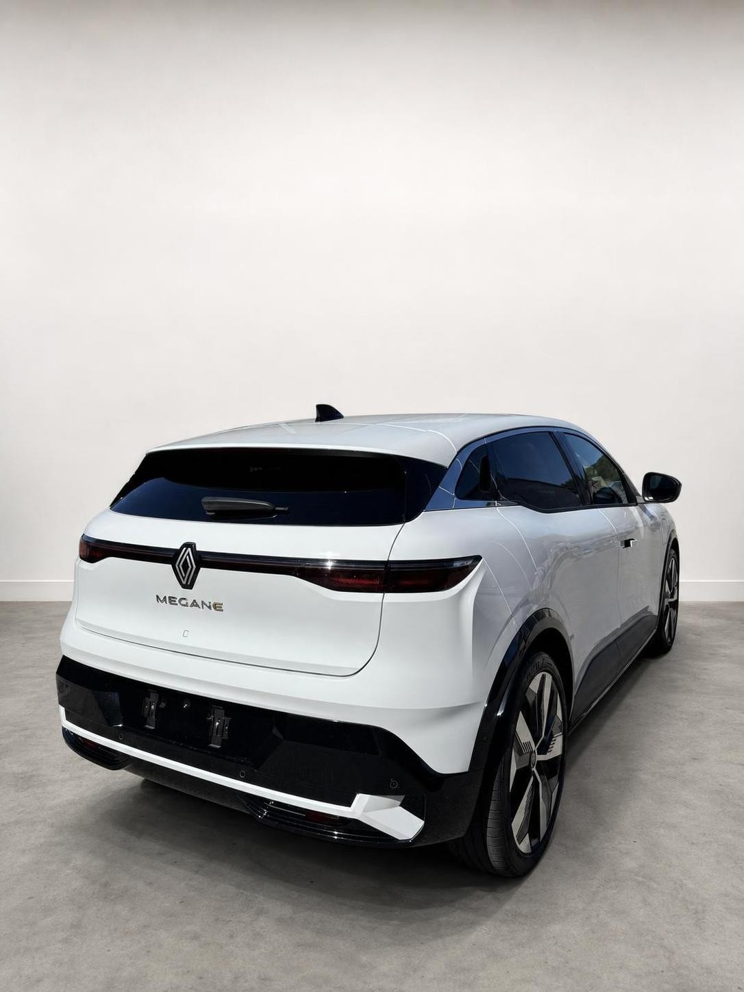 RENAULT Mégane E-TECH EV60 Techno-image-3
