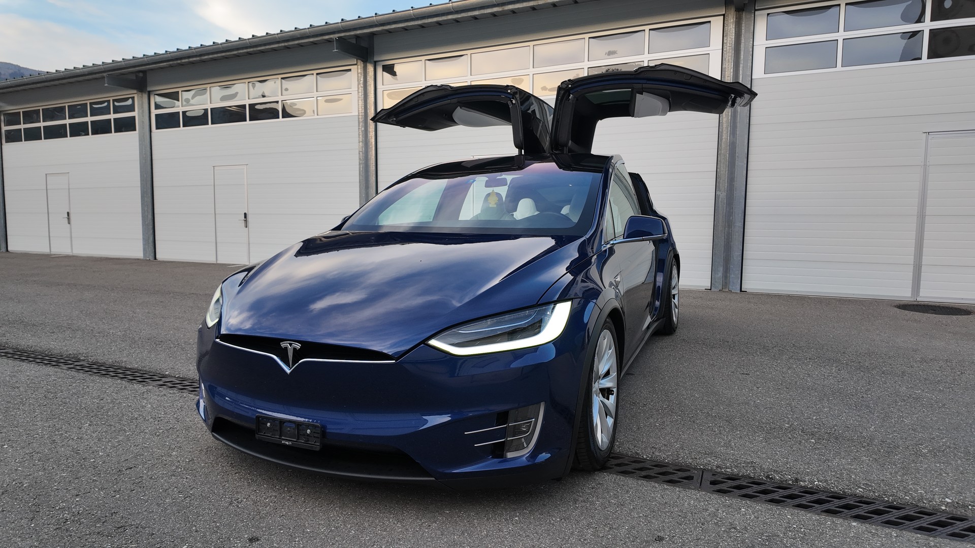 TESLA Model X Ludicrous Performance-image-0