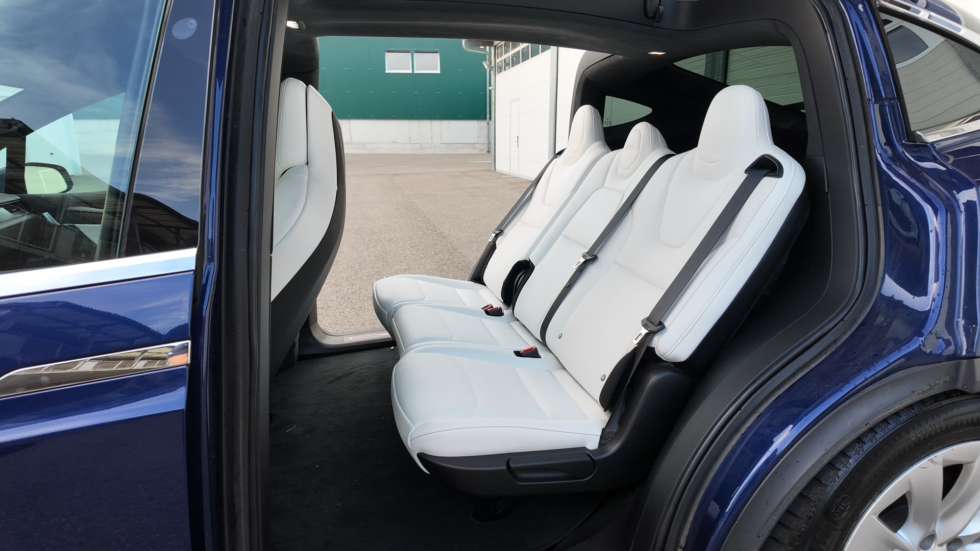 TESLA Model X Ludicrous Performance-image-10