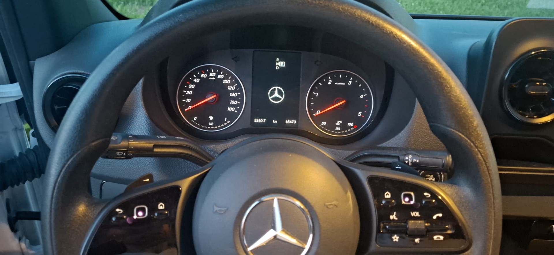 MERCEDES-BENZ 315 CDI Standard 9G-TRONIC L2H2-image-8