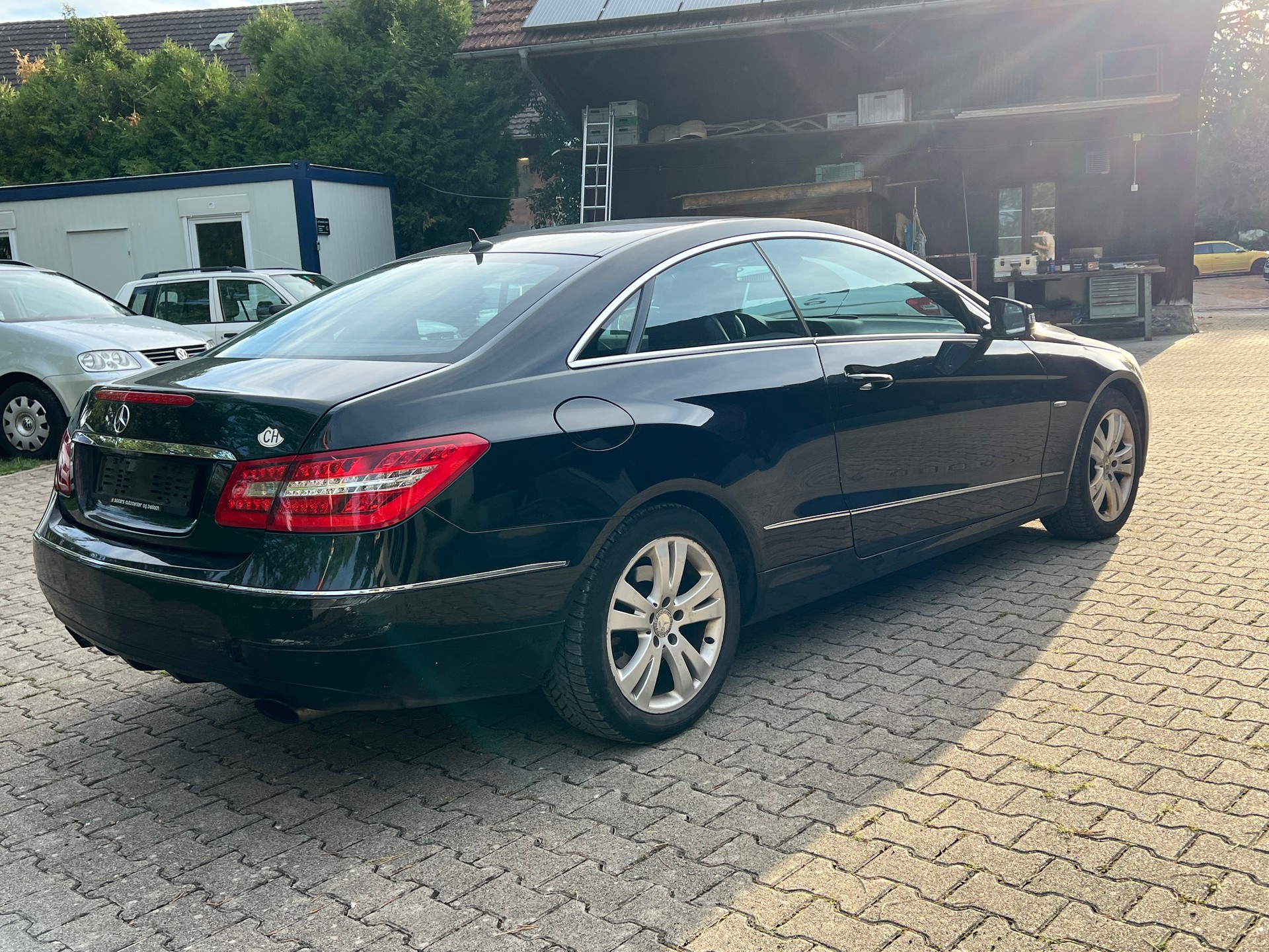 MERCEDES-BENZ E 350 CDI BlueEfficiency 7G-Tronic-image-4
