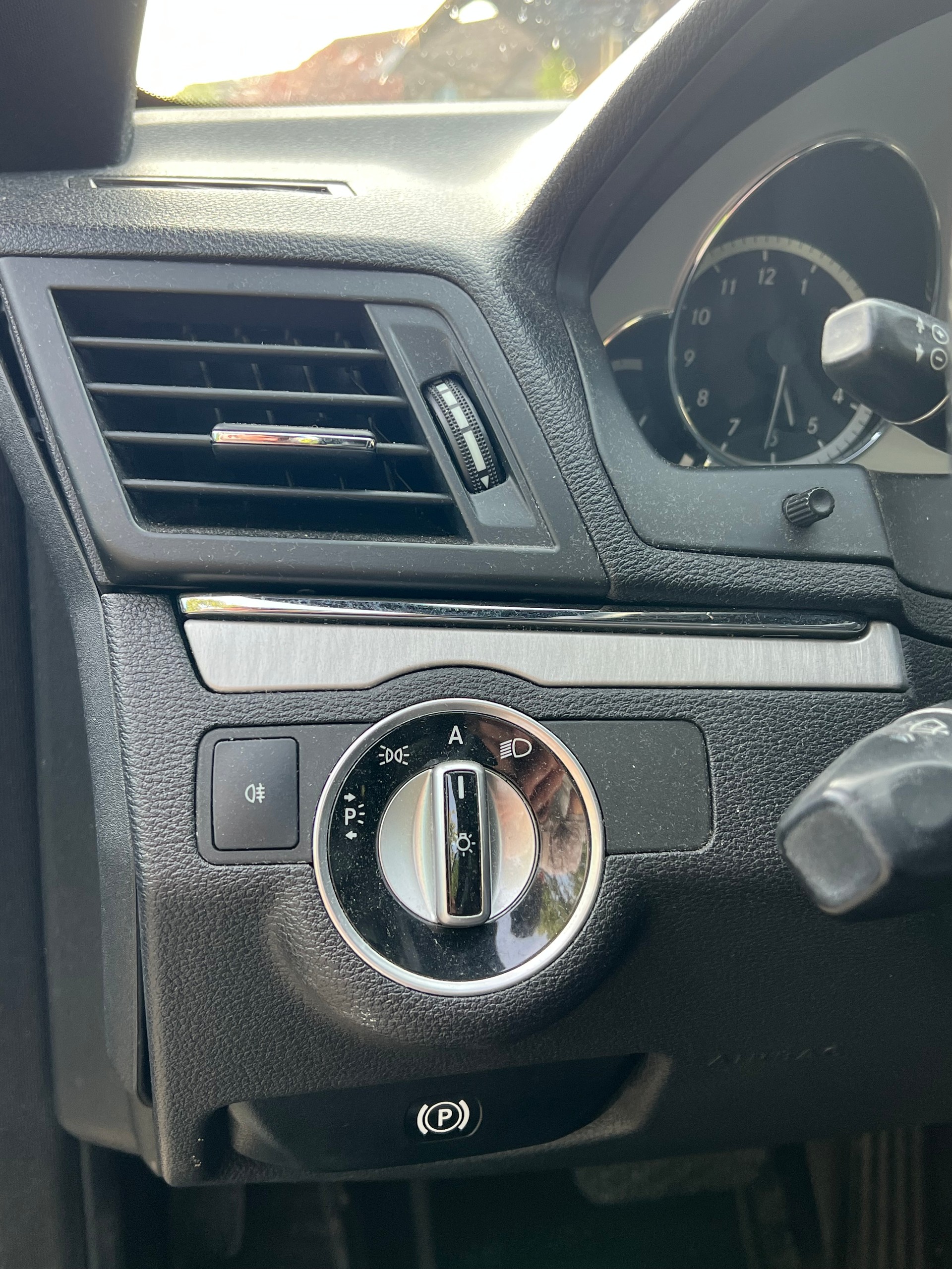 MERCEDES-BENZ E 350 CDI BlueEfficiency 7G-Tronic-image-12